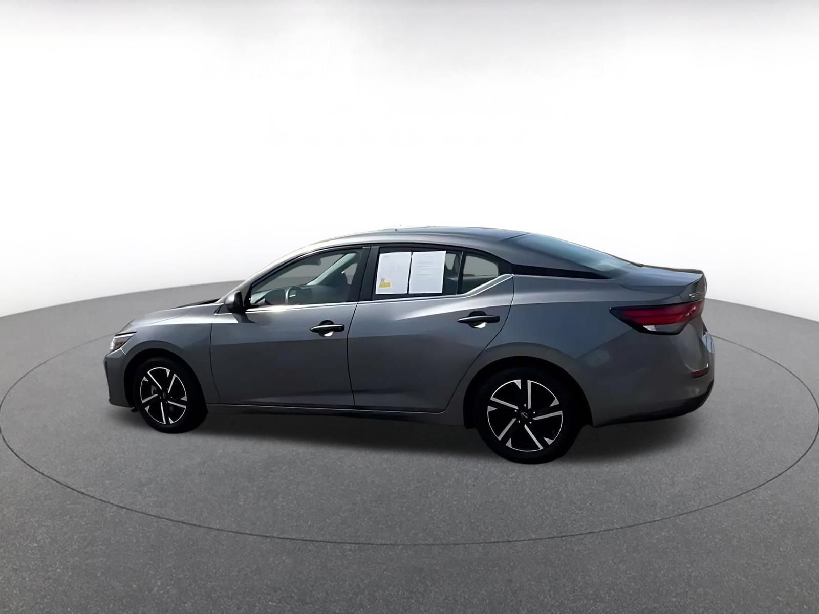 Thumbnail: 2025 Nissan Sentra - 9