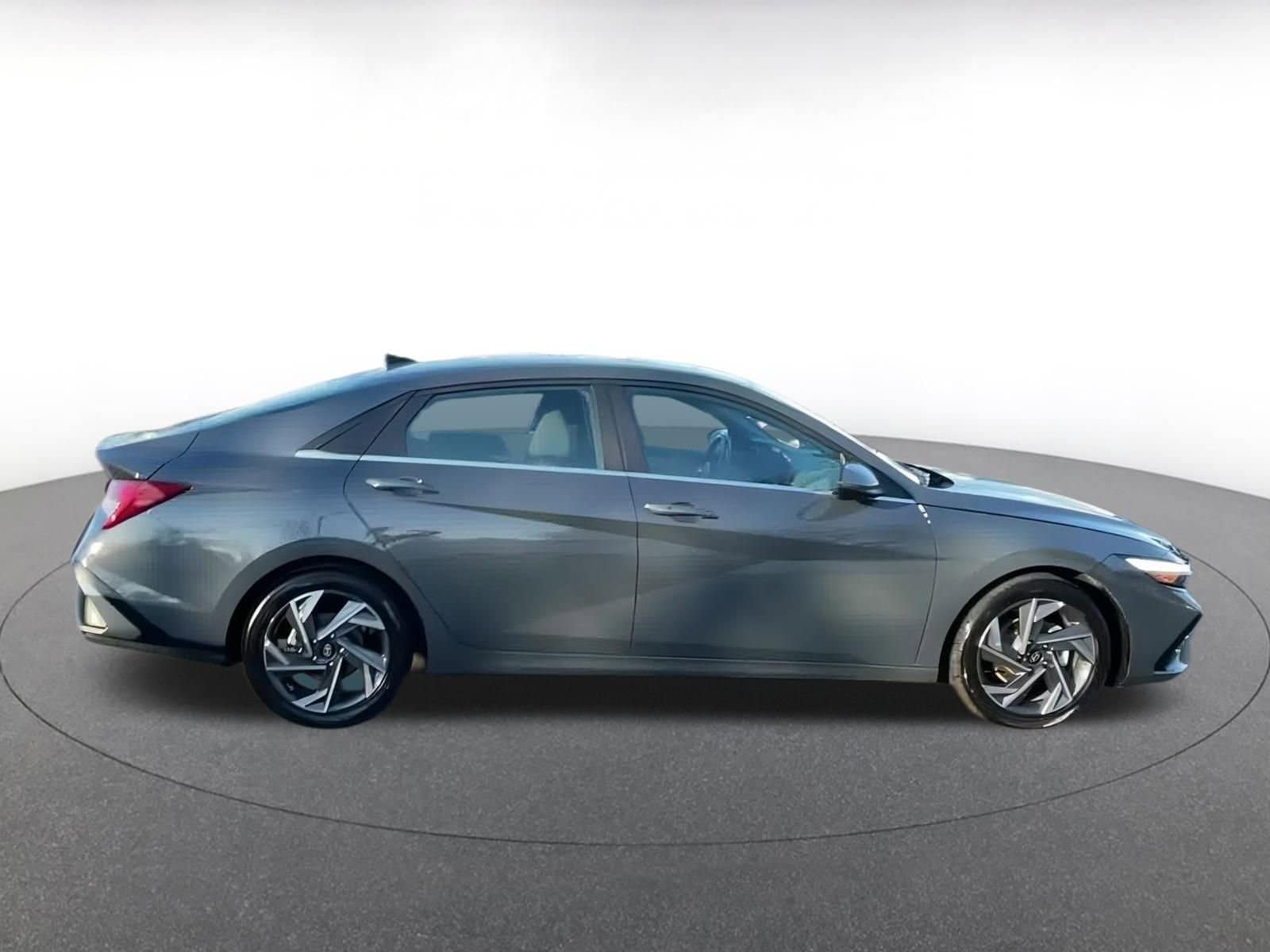 Thumbnail: 2025 Hyundai Elantra - 14