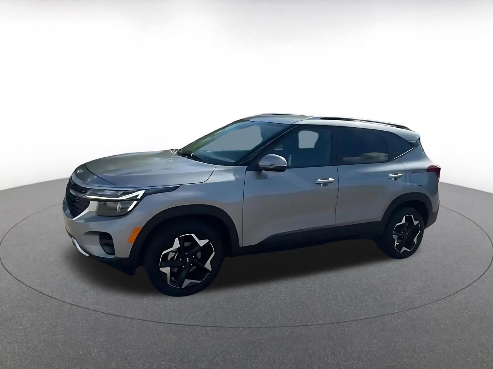 Thumbnail: 2025 Kia Seltos - 8