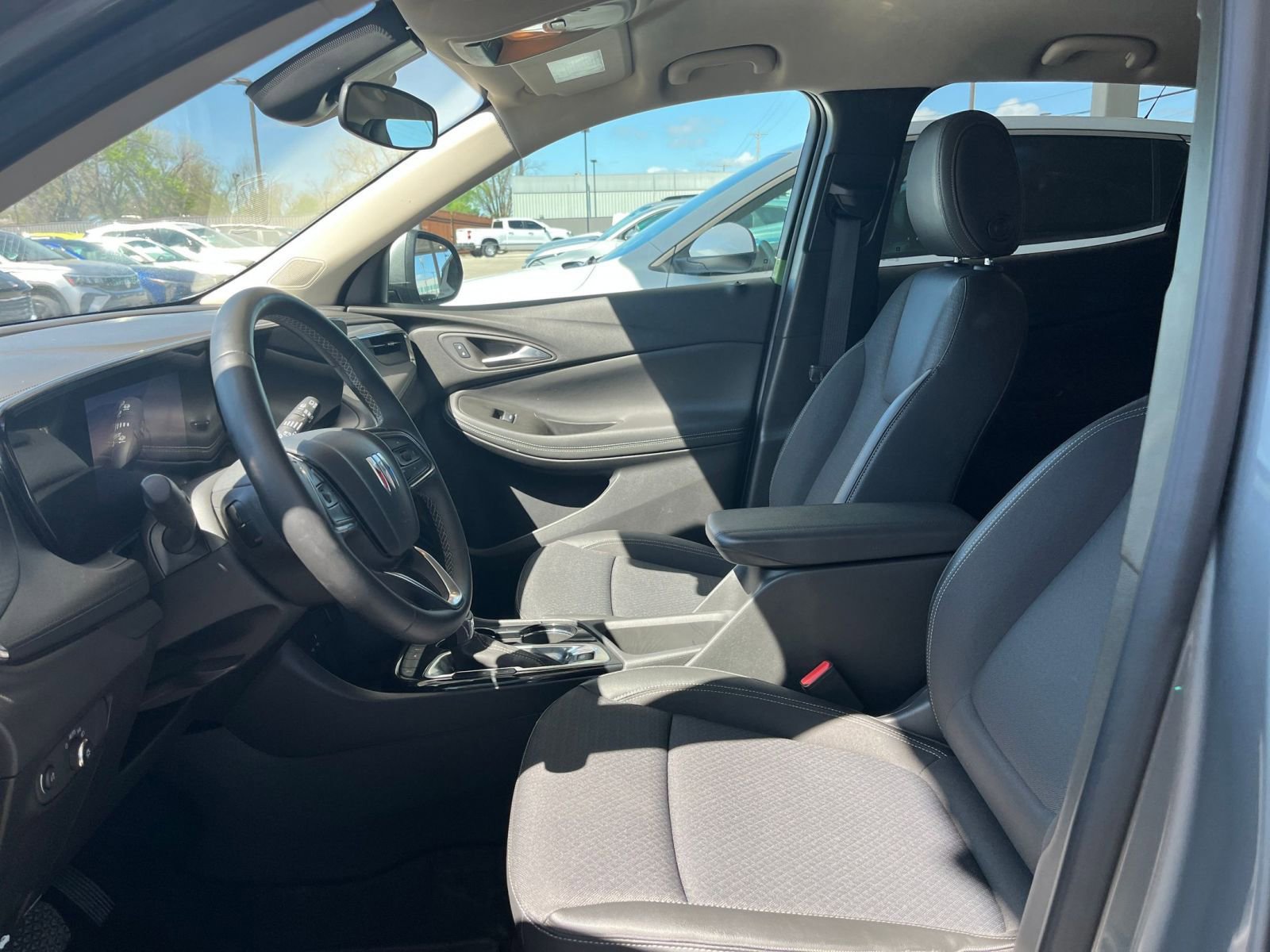 Thumbnail: 2025 Buick Encore GX - 25