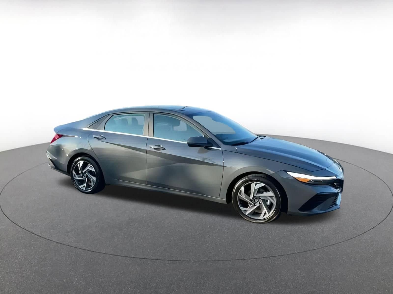 Thumbnail: 2025 Hyundai Elantra - 15