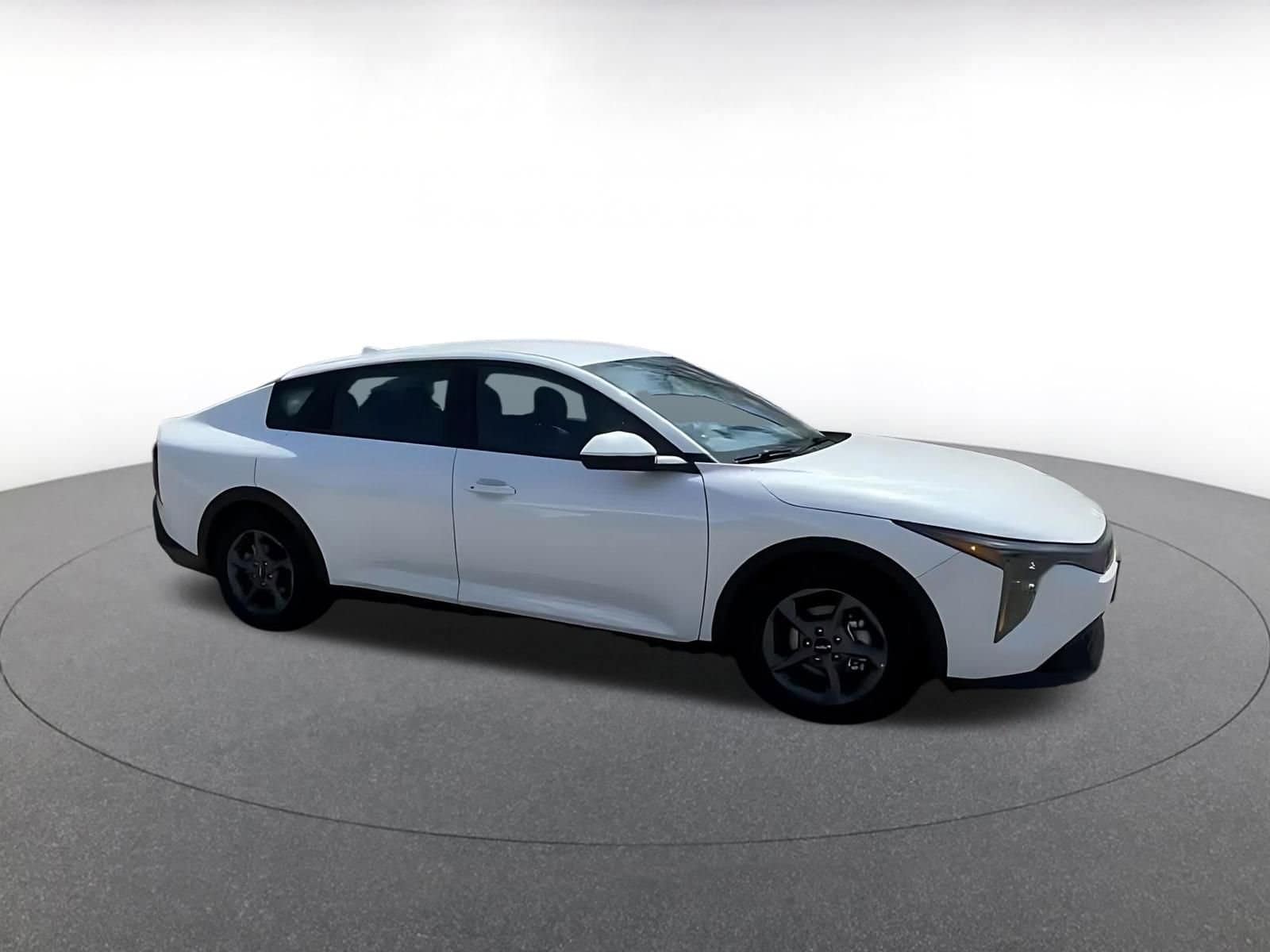 Thumbnail: 2025 Kia K4 - 2