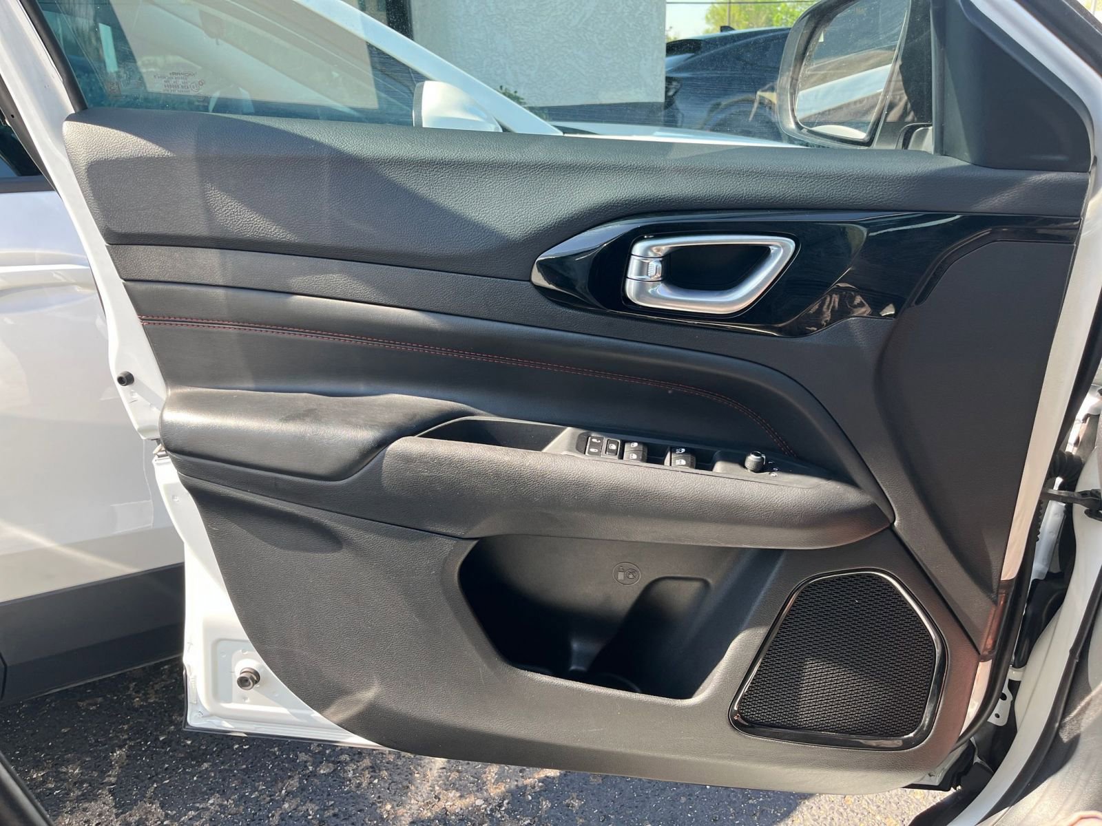 Thumbnail: 2025 Jeep Compass - 18