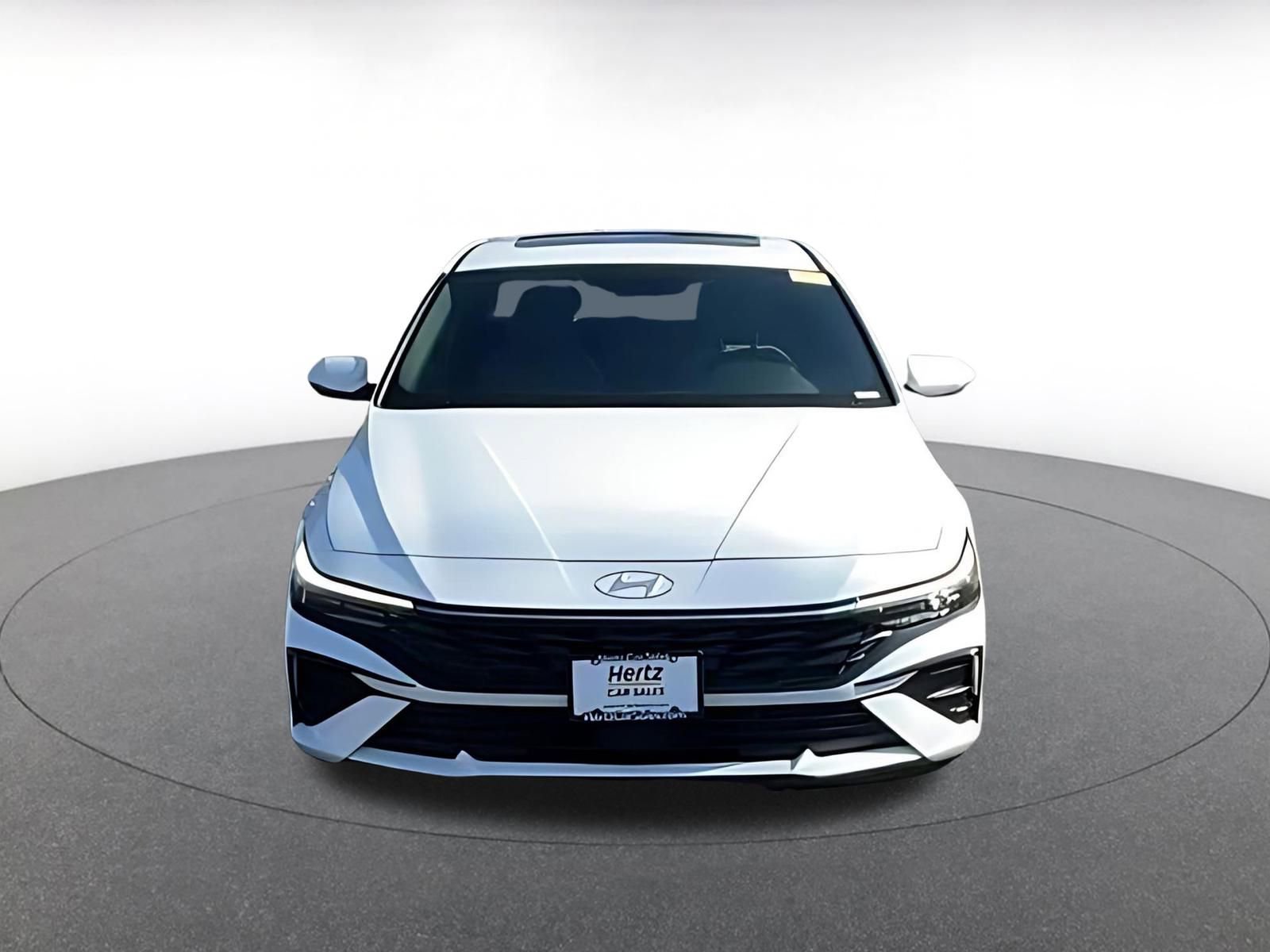 Thumbnail: 2025 Hyundai Elantra - 4