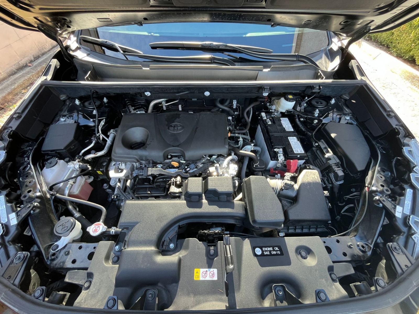 Thumbnail: 2025 Toyota RAV4 - 32