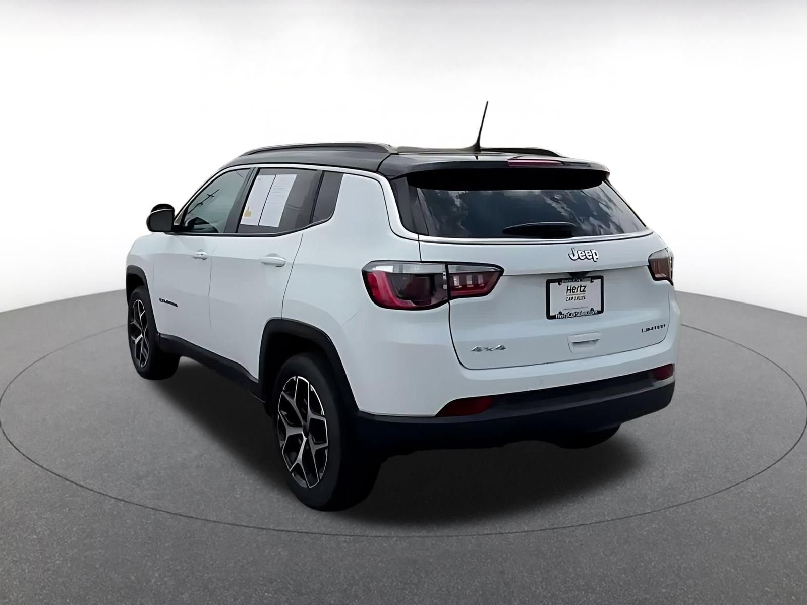 Thumbnail: 2025 Jeep Compass - 9