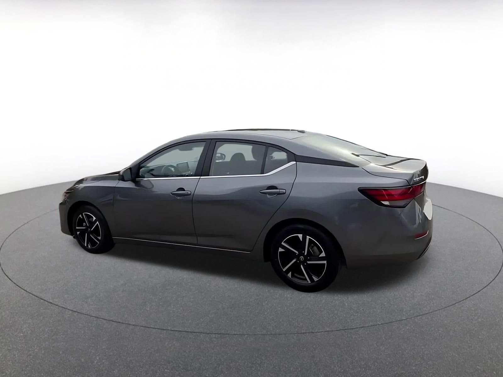 Thumbnail: 2025 Nissan Sentra - 10