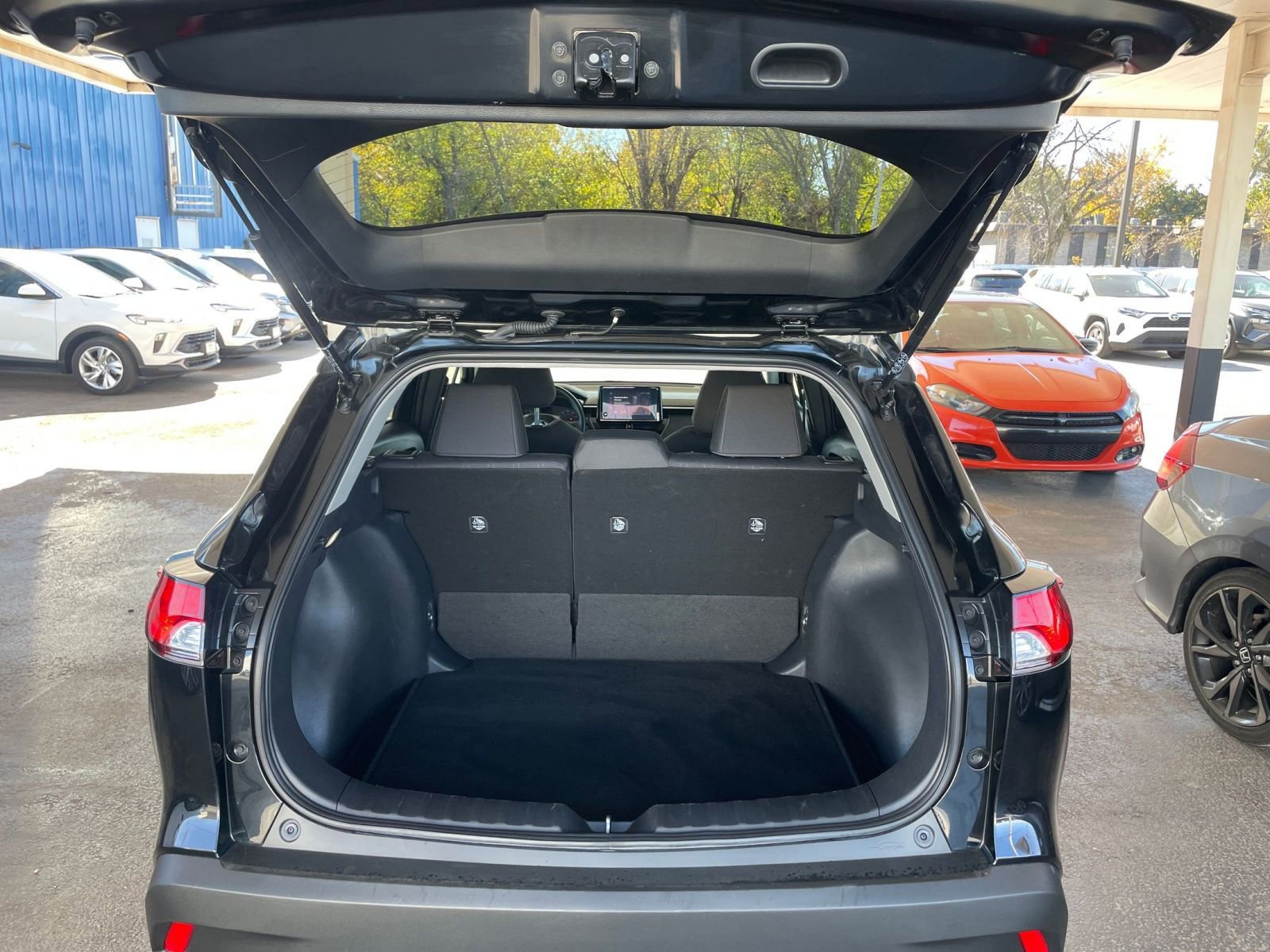 Thumbnail: 2025 Toyota Corolla Cross - 30