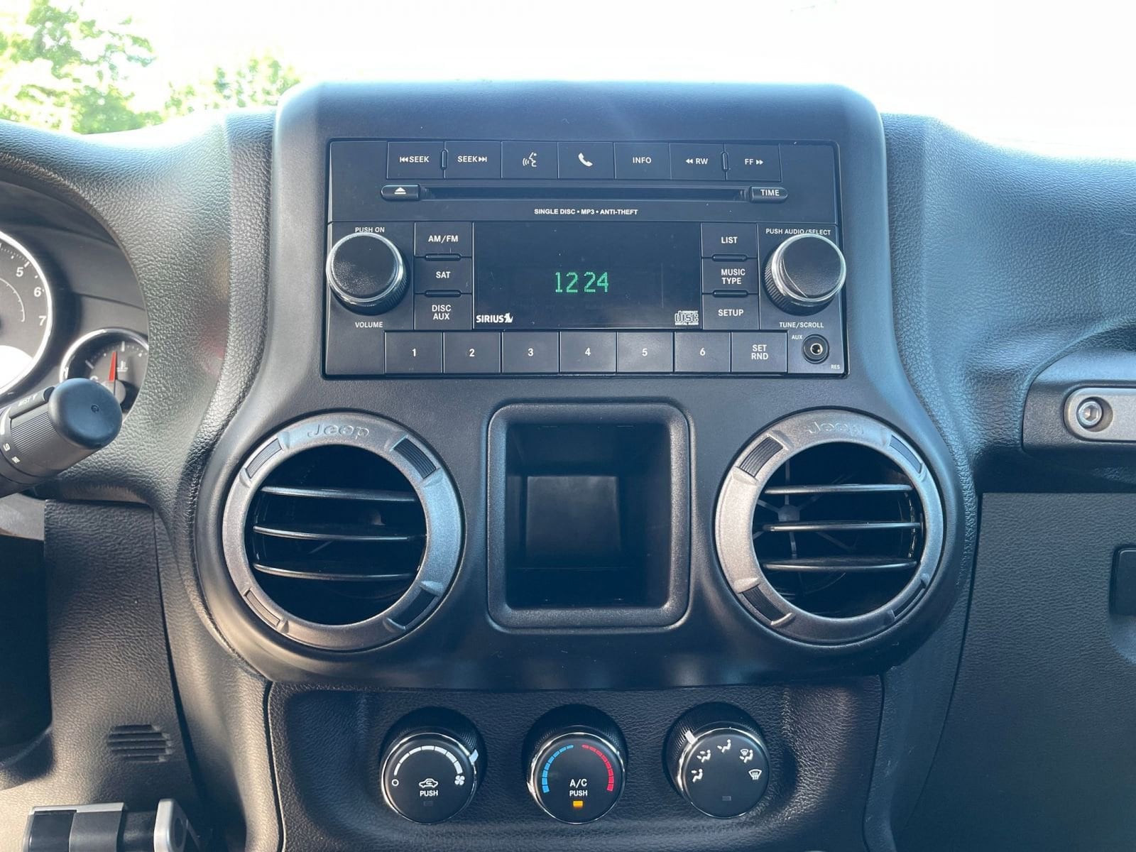 2017 Jeep Wrangler Sport 20
