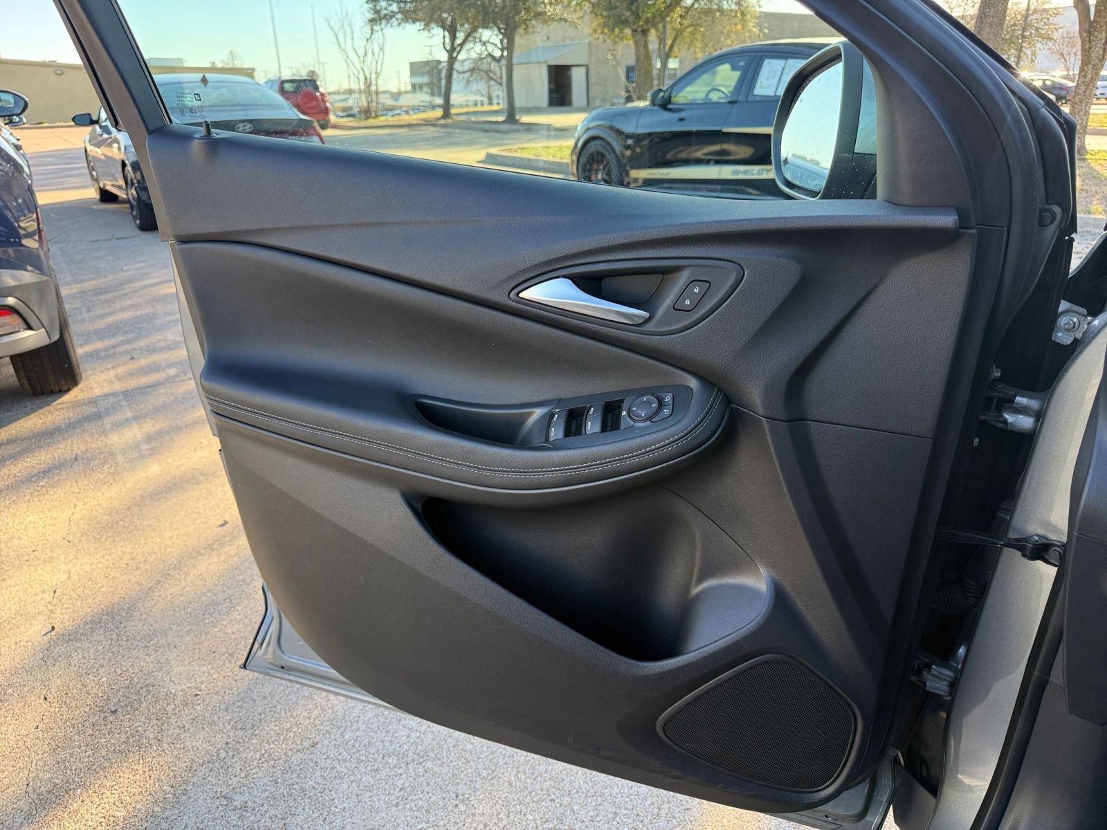 Thumbnail: 2025 Buick Encore GX - 18