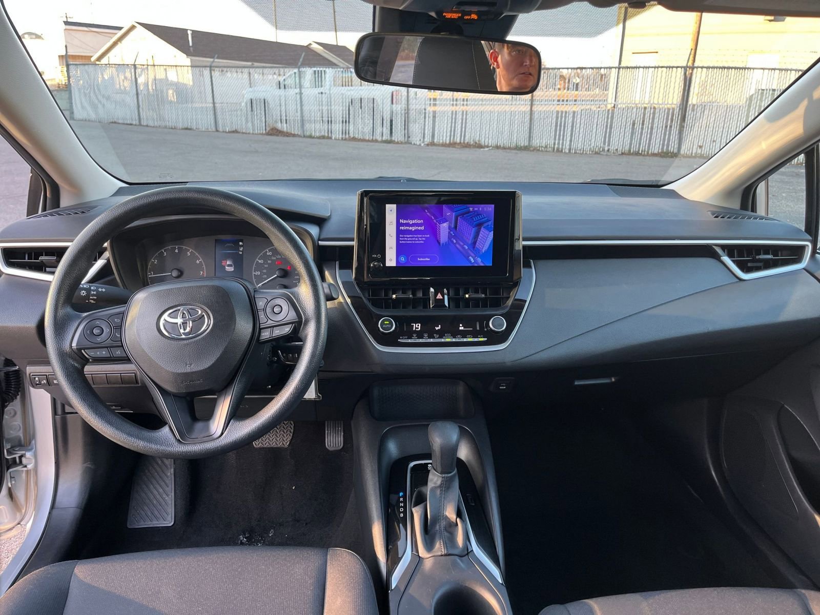 Thumbnail: 2025 Toyota Corolla - 32