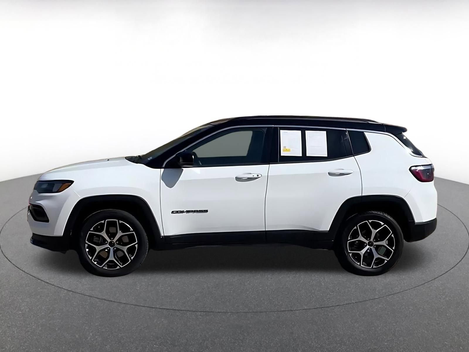 Thumbnail: 2025 Jeep Compass - 9