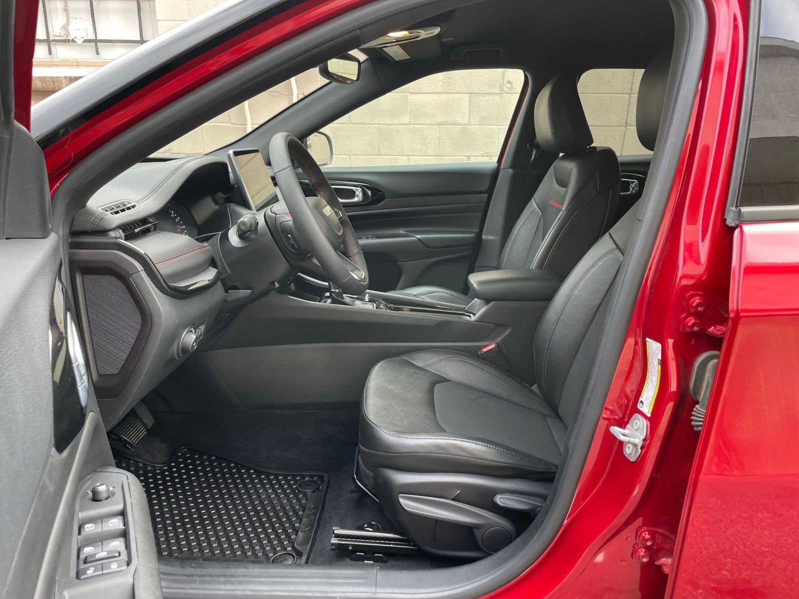 Thumbnail: 2025 Jeep Compass - 25