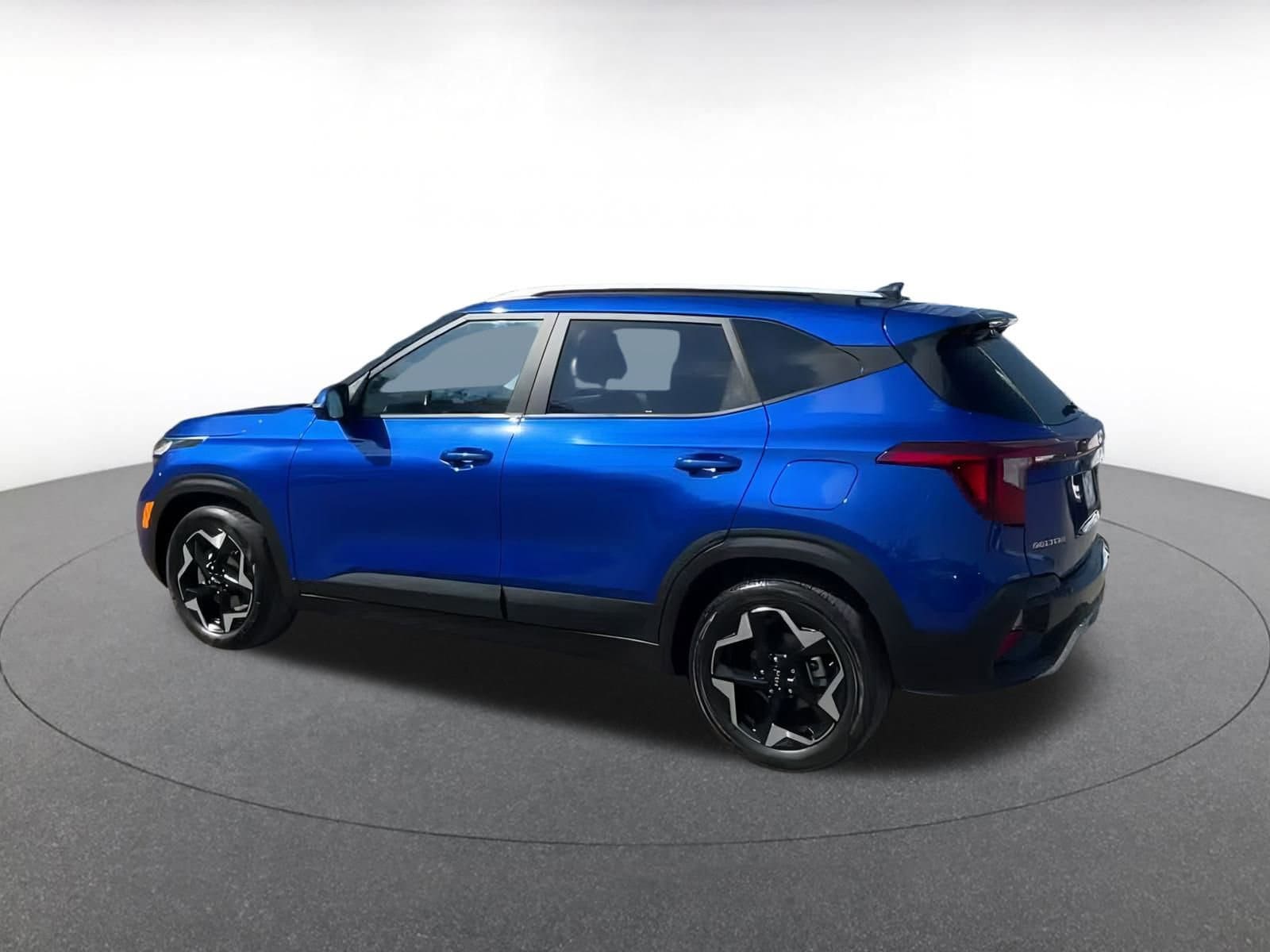 Thumbnail: 2025 Kia Seltos - 9