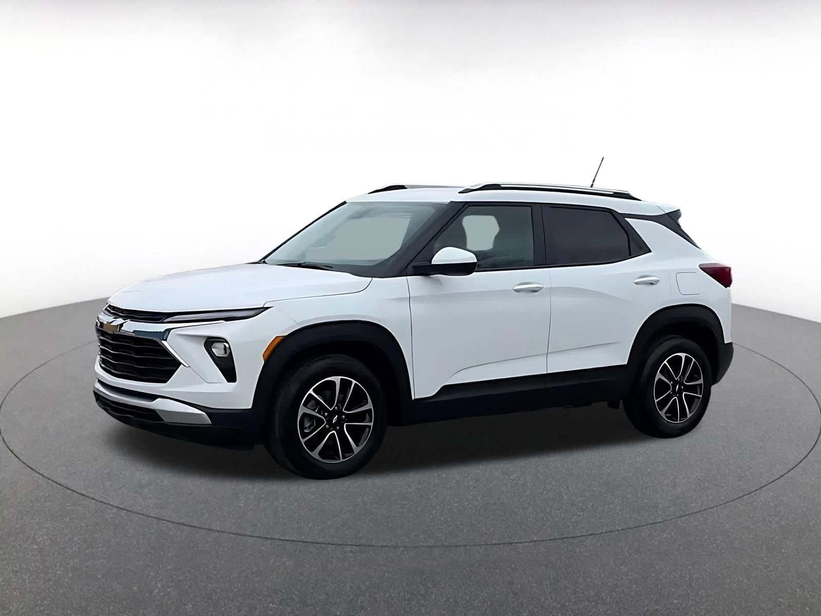 Thumbnail: 2025 Chevrolet TrailBlazer - 8