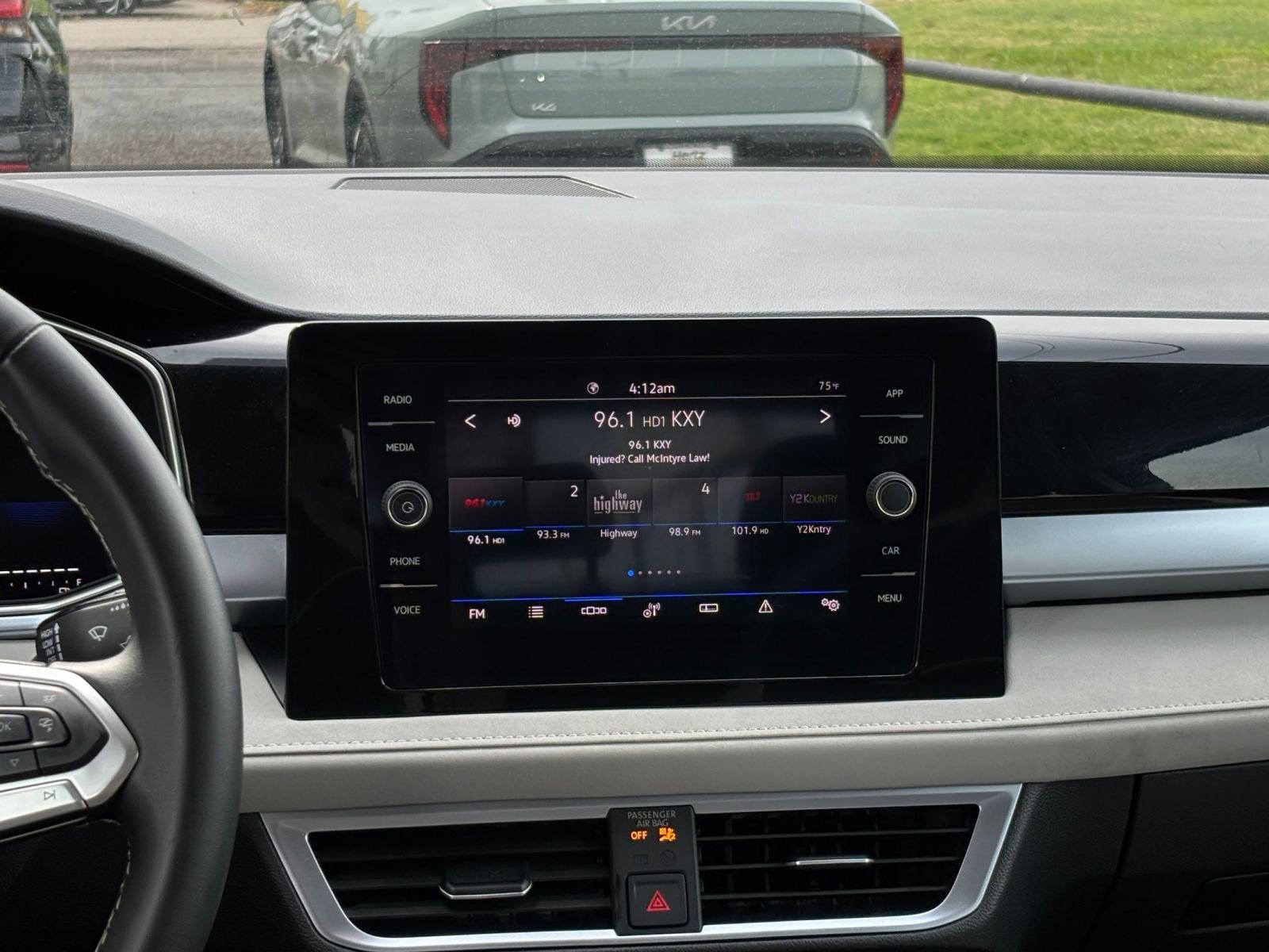 Thumbnail: 2025 Volkswagen Taos - 20