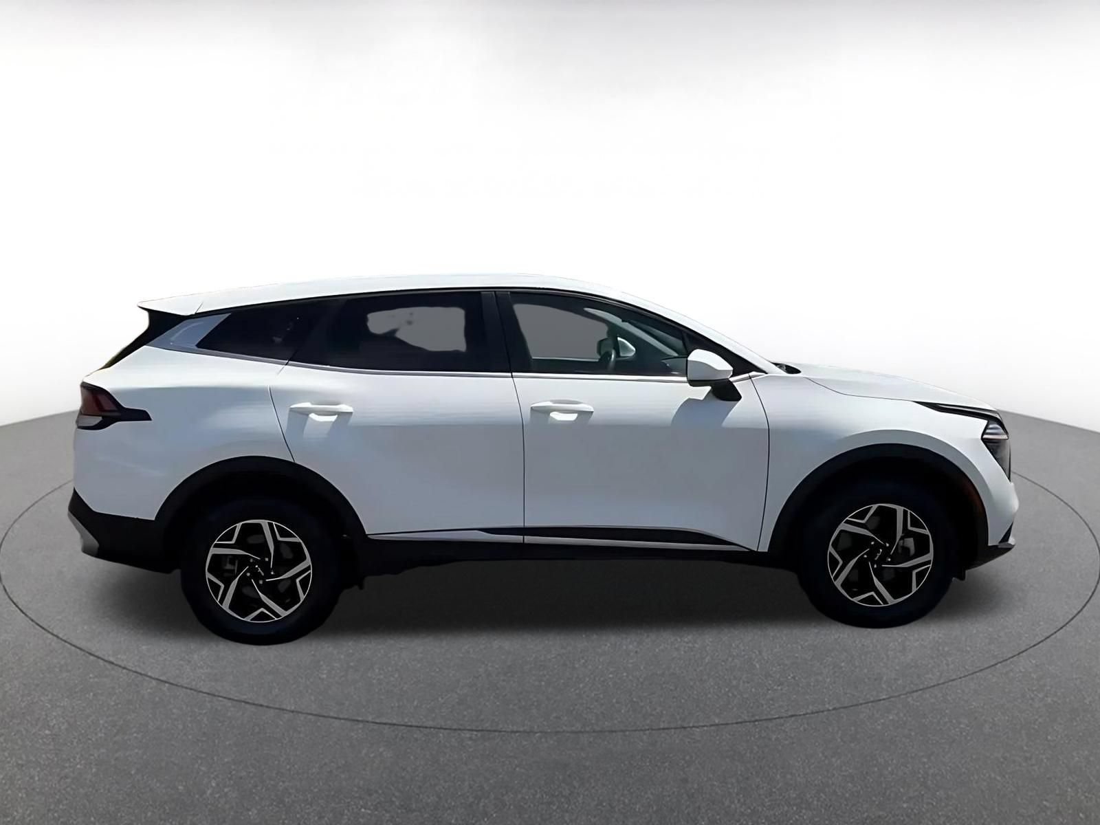 Thumbnail: 2025 Kia Sportage - 13