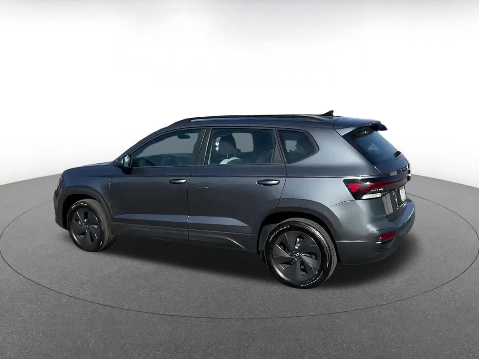 Thumbnail: 2025 Volkswagen Taos - 7