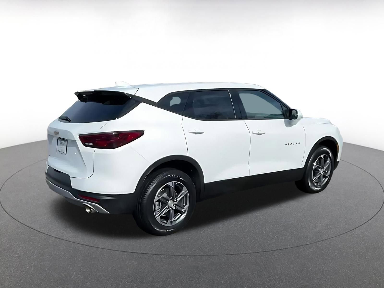 Thumbnail: 2025 Chevrolet Blazer - 15