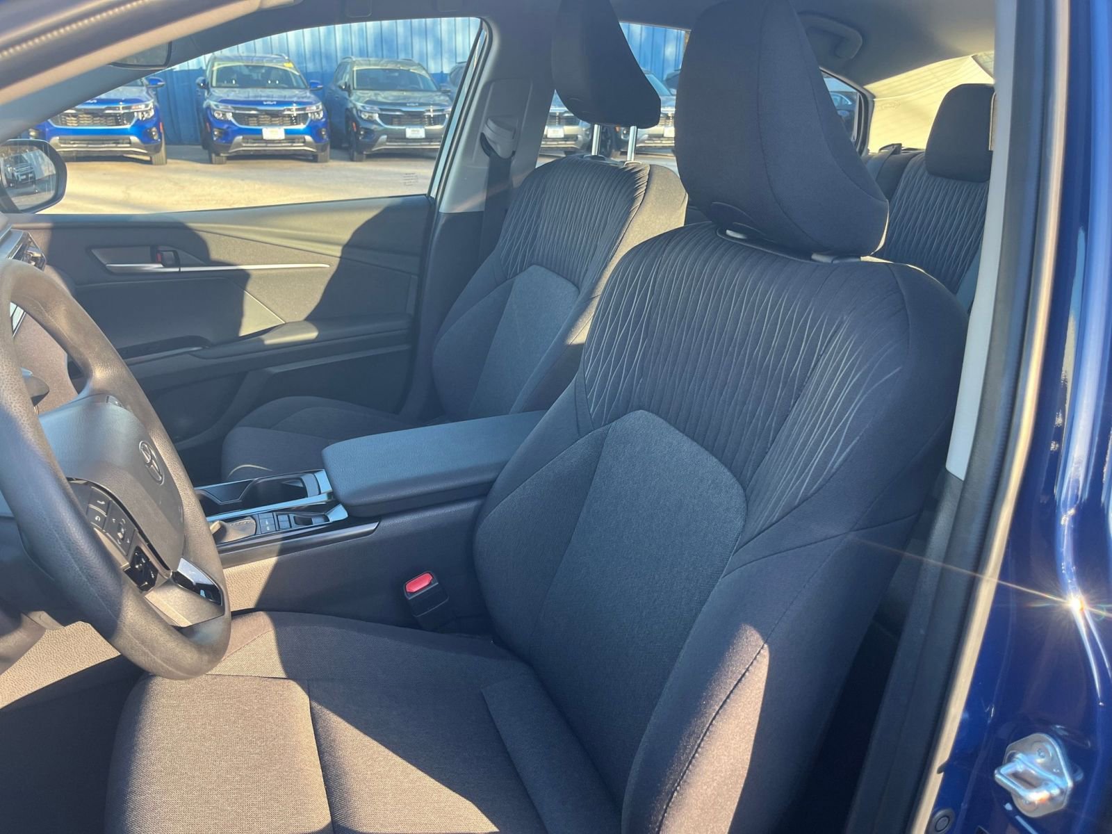 Thumbnail: 2025 Toyota Camry - 25