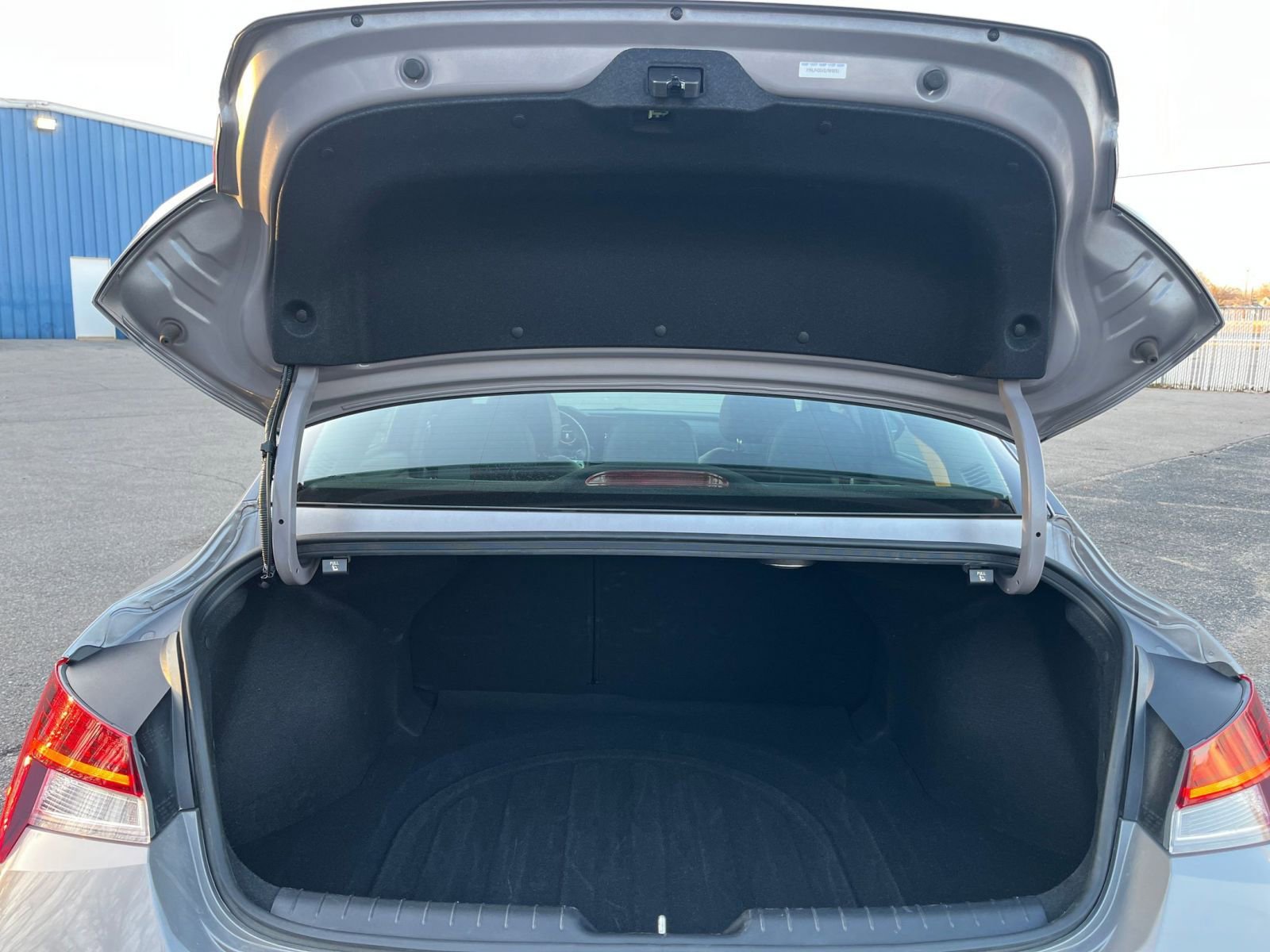 Thumbnail: 2025 Hyundai Elantra - 32