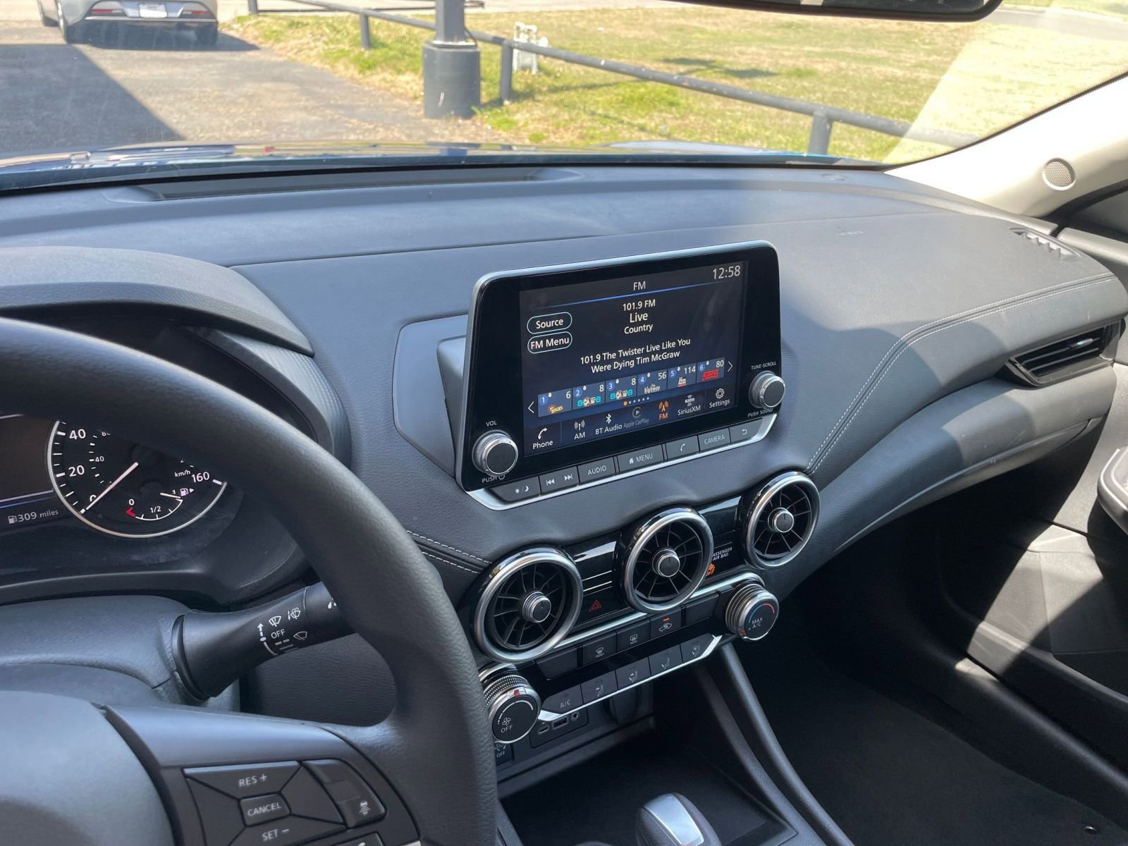 Thumbnail: 2025 Nissan Sentra - 17