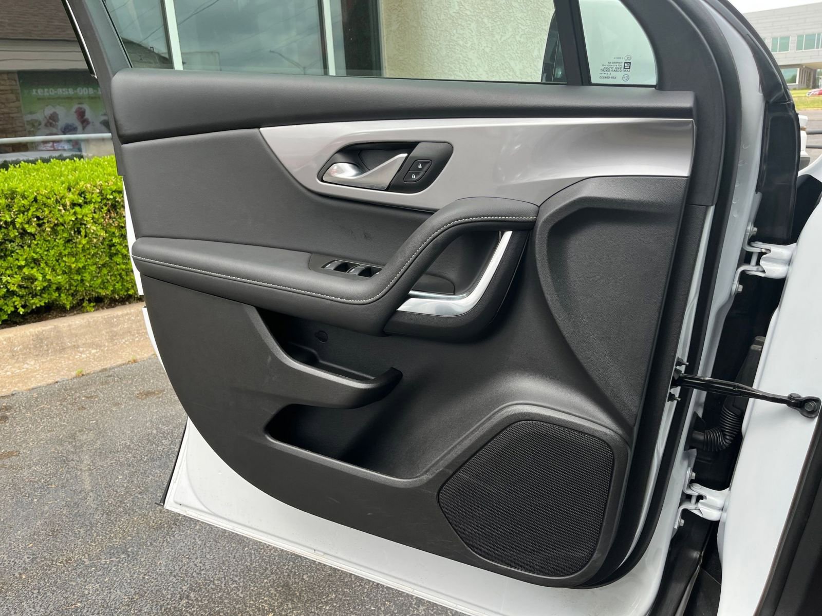 Thumbnail: 2025 Chevrolet Blazer - 18