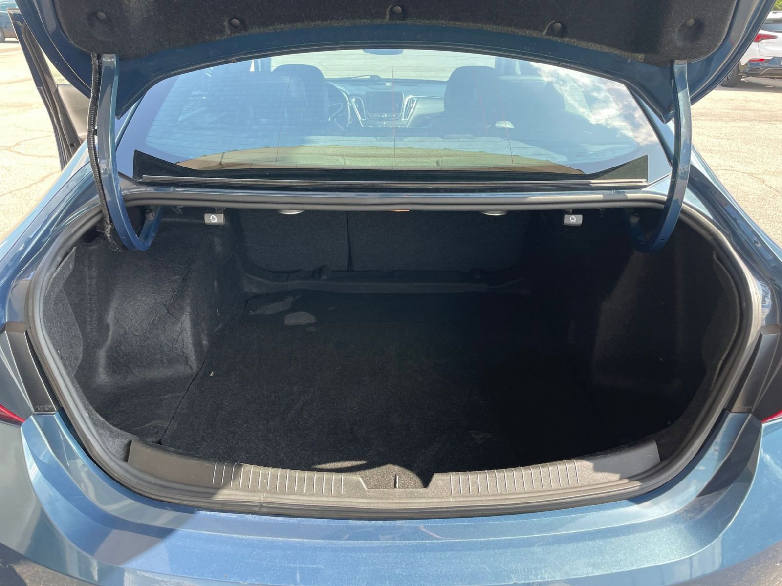 Thumbnail: 2024 Chevrolet Malibu - 31