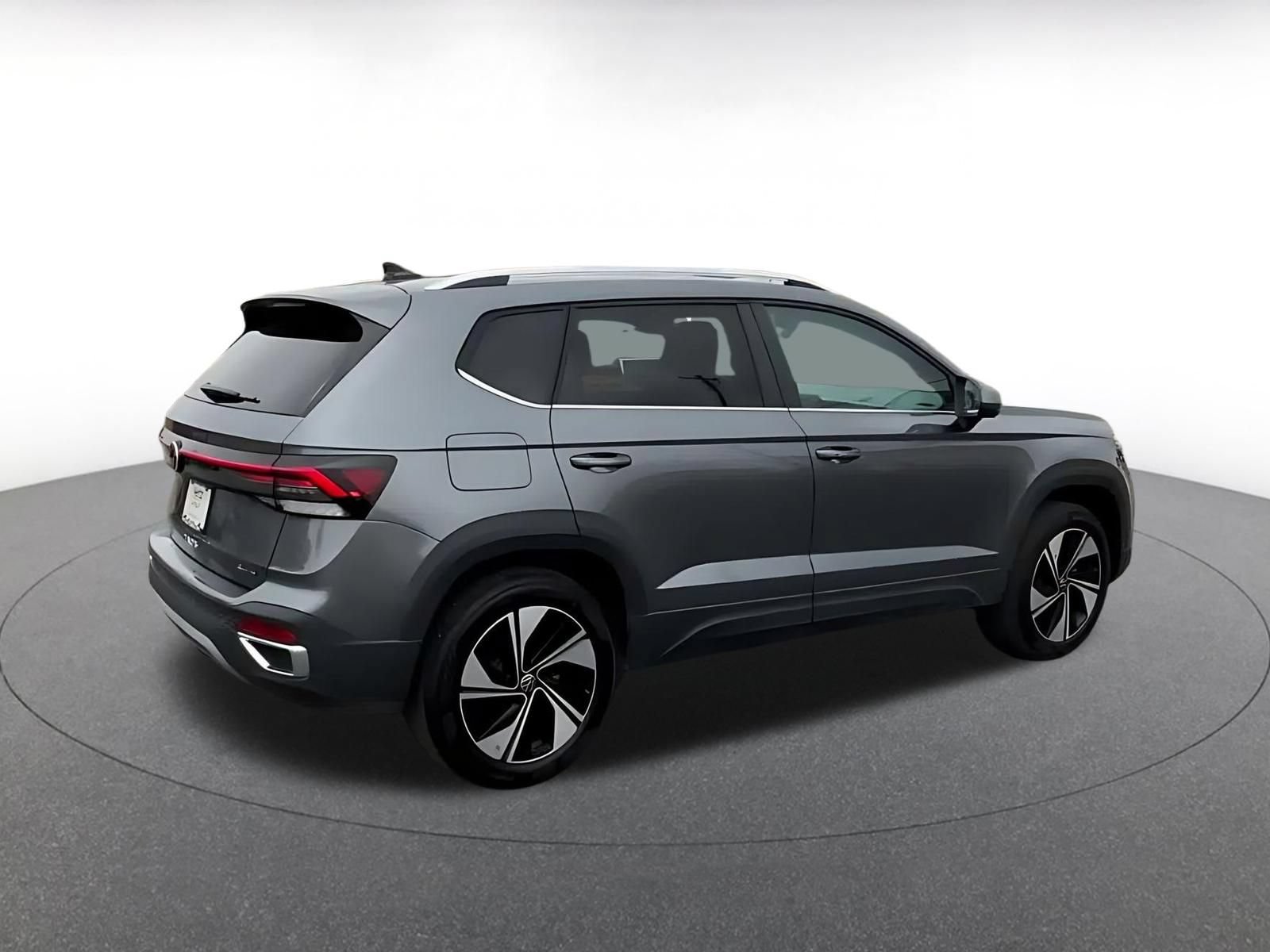 Thumbnail: 2026 Volkswagen Taos - 14