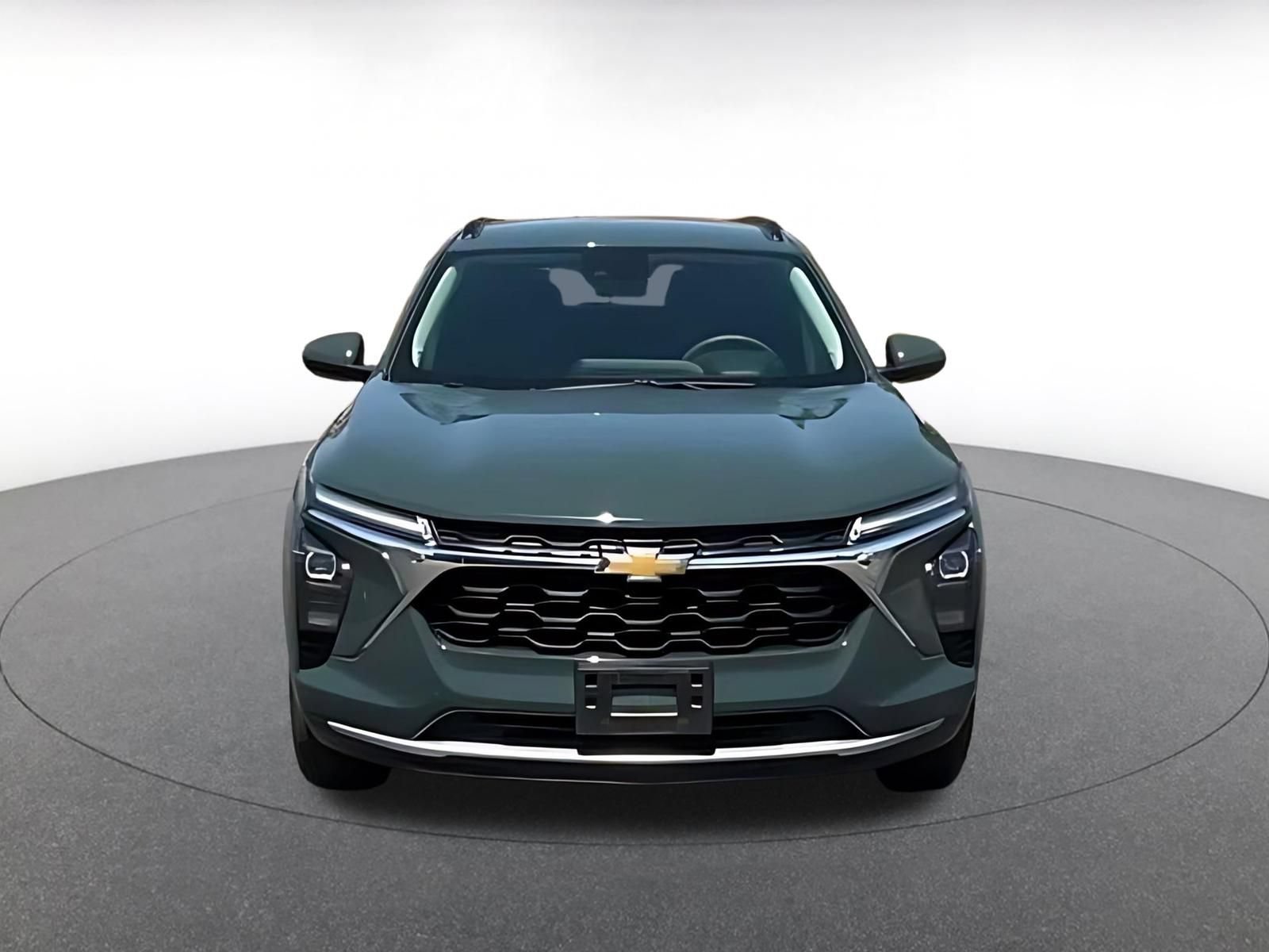 Thumbnail: 2025 Chevrolet Trax - 4