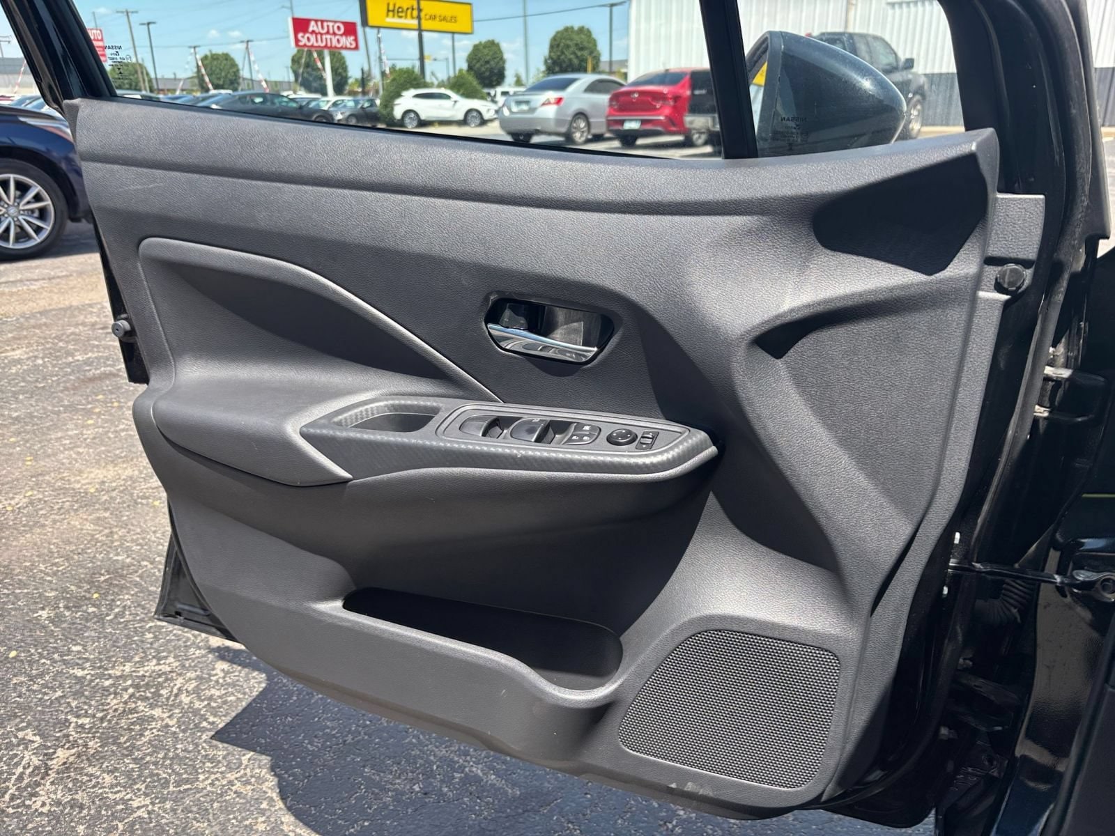 Thumbnail: 2025 Nissan Versa - 18