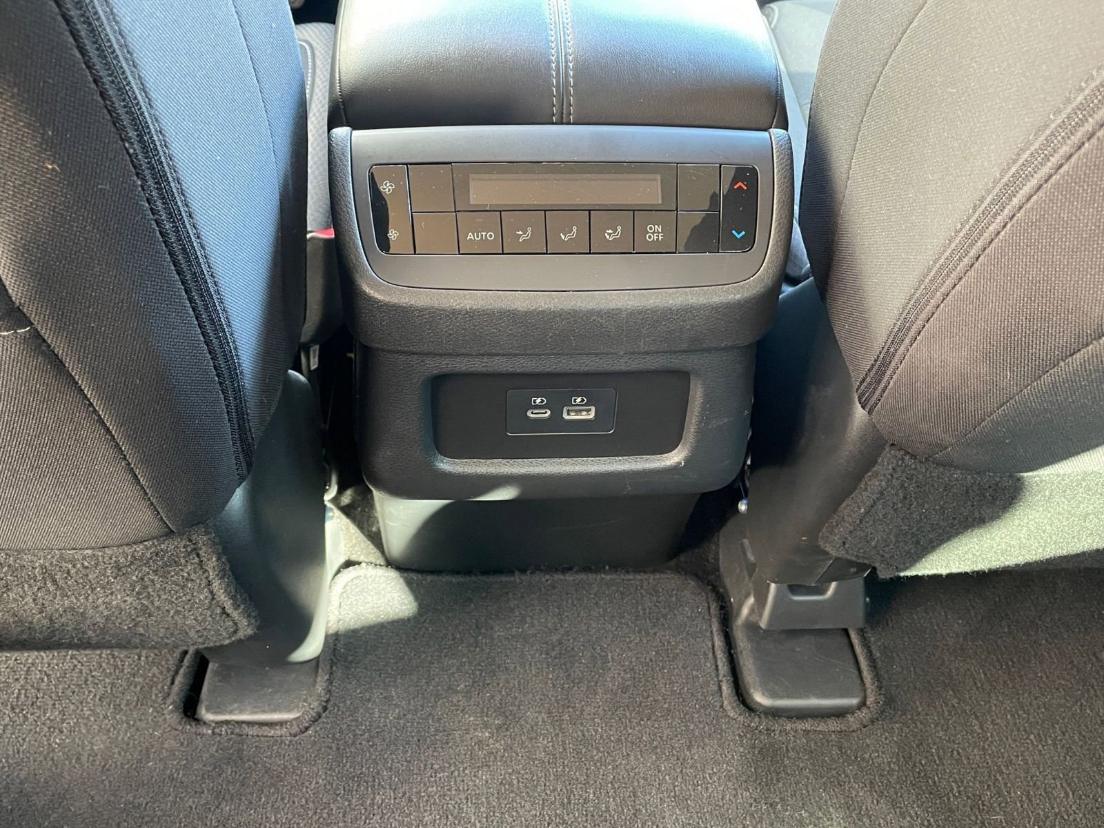 Thumbnail: 2025 Nissan Pathfinder - 24