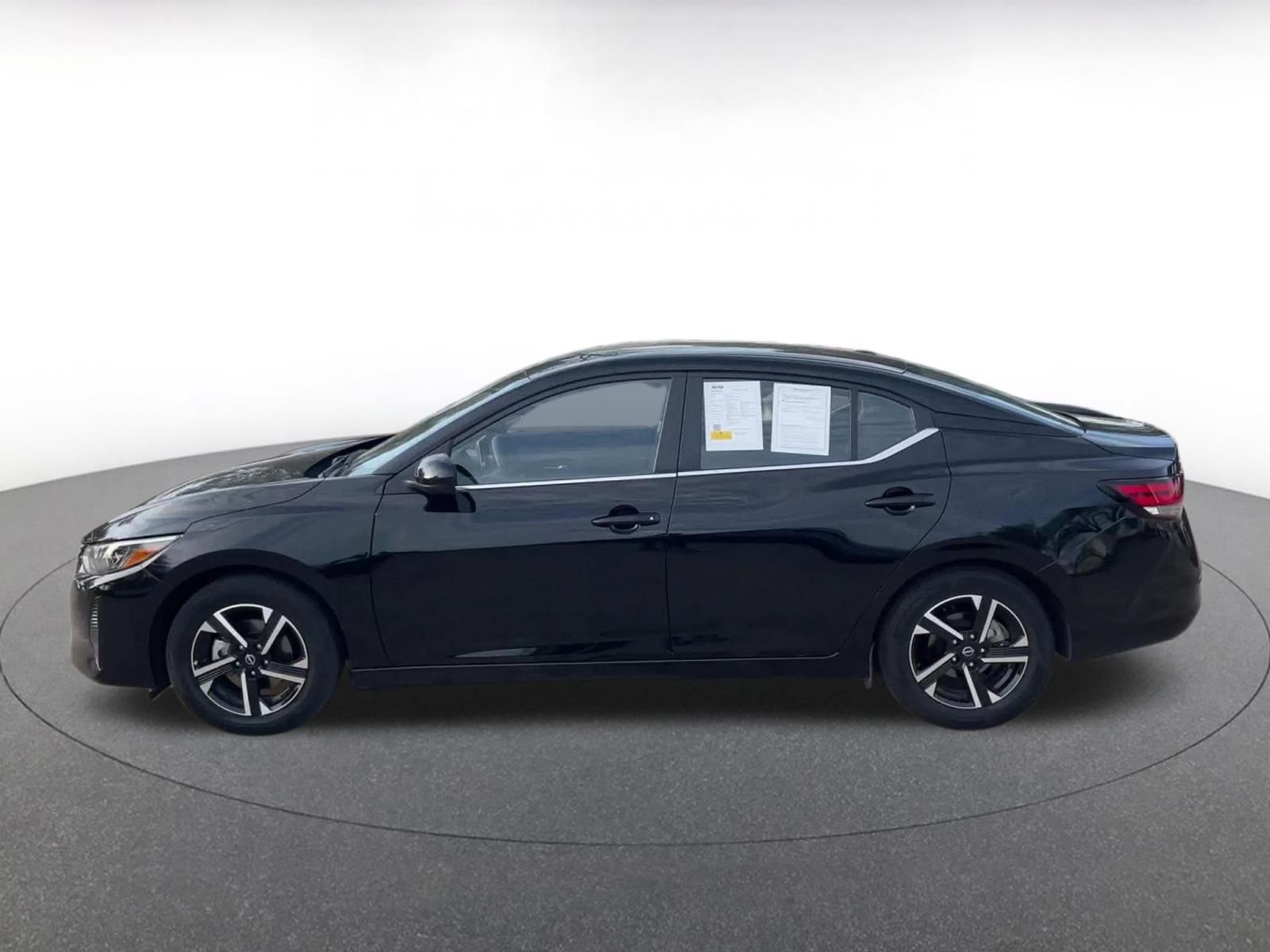 Thumbnail: 2025 Nissan Sentra - 9