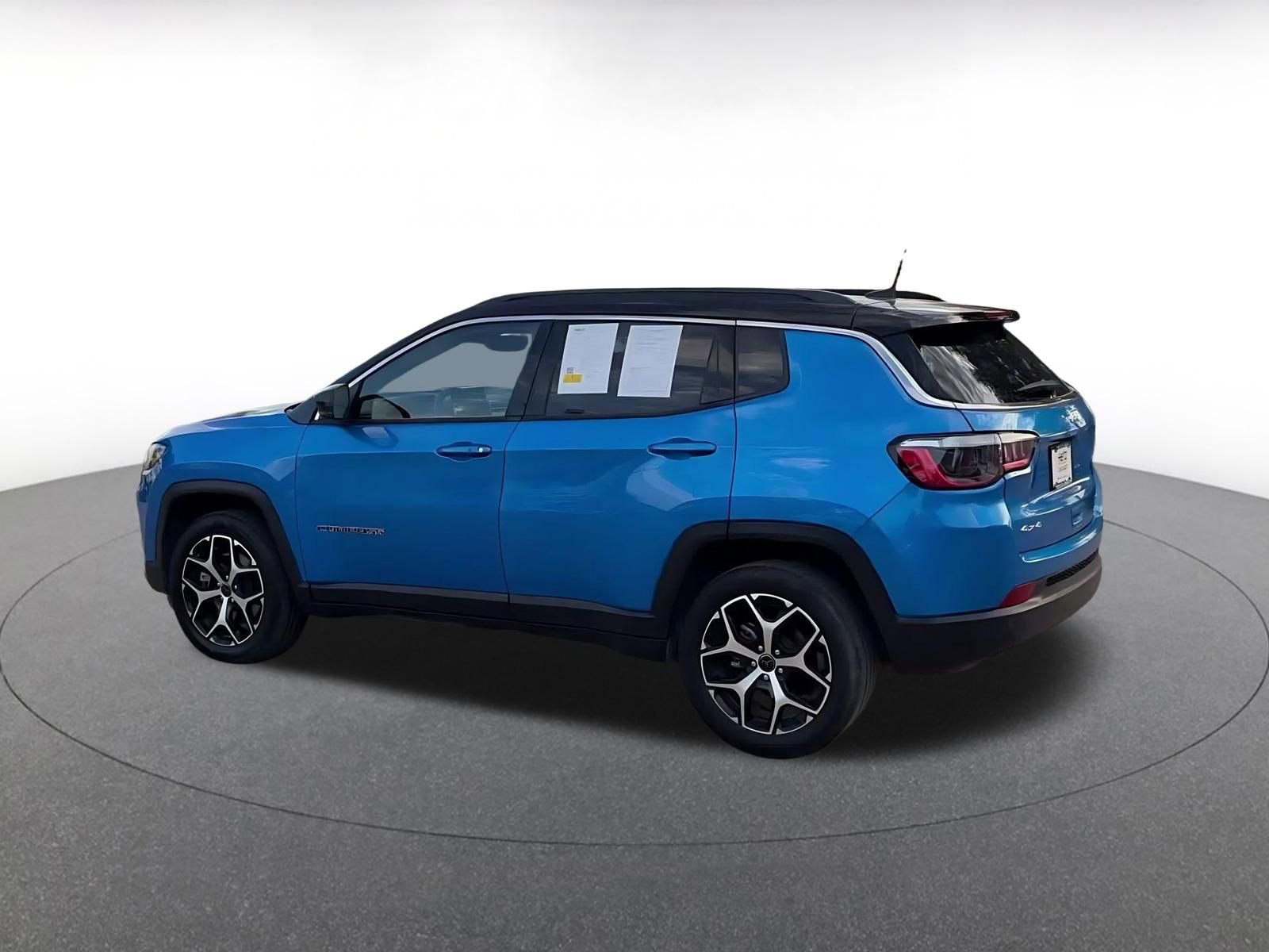 Thumbnail: 2025 Jeep Compass - 11