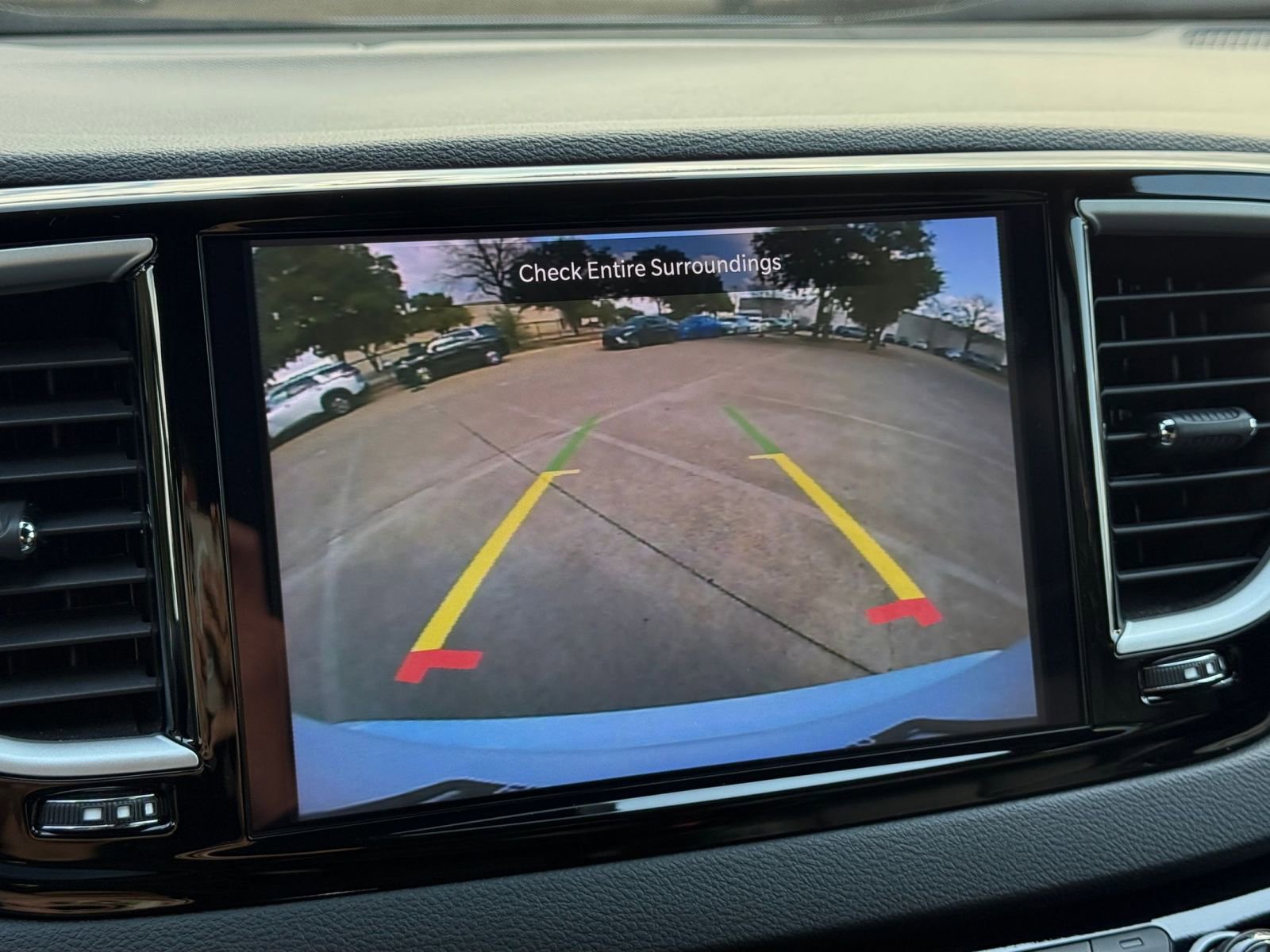 Thumbnail: 2025 Chrysler Pacifica - 18