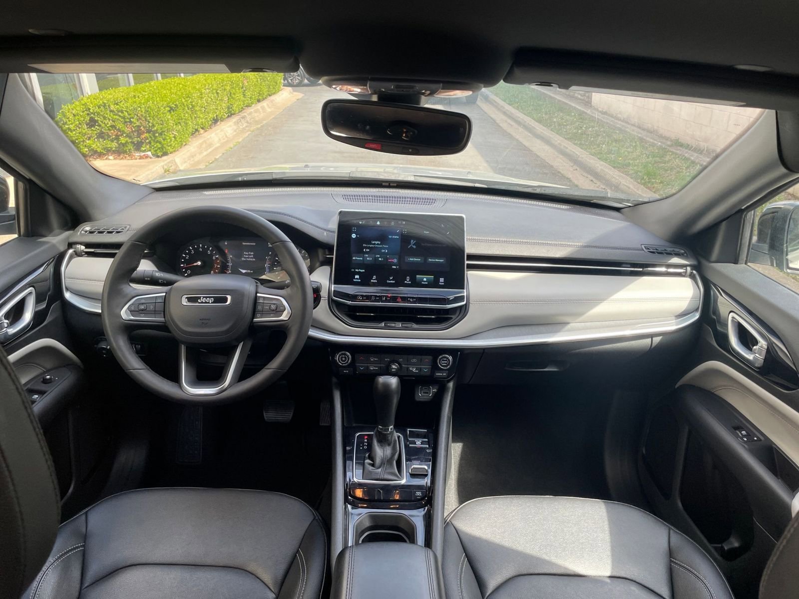 Thumbnail: 2025 Jeep Compass - 34