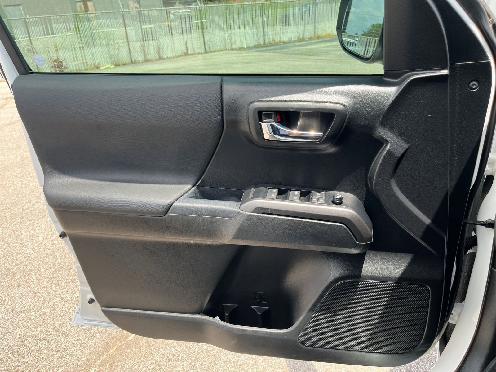 Thumbnail: 2019 Toyota Tacoma - 20