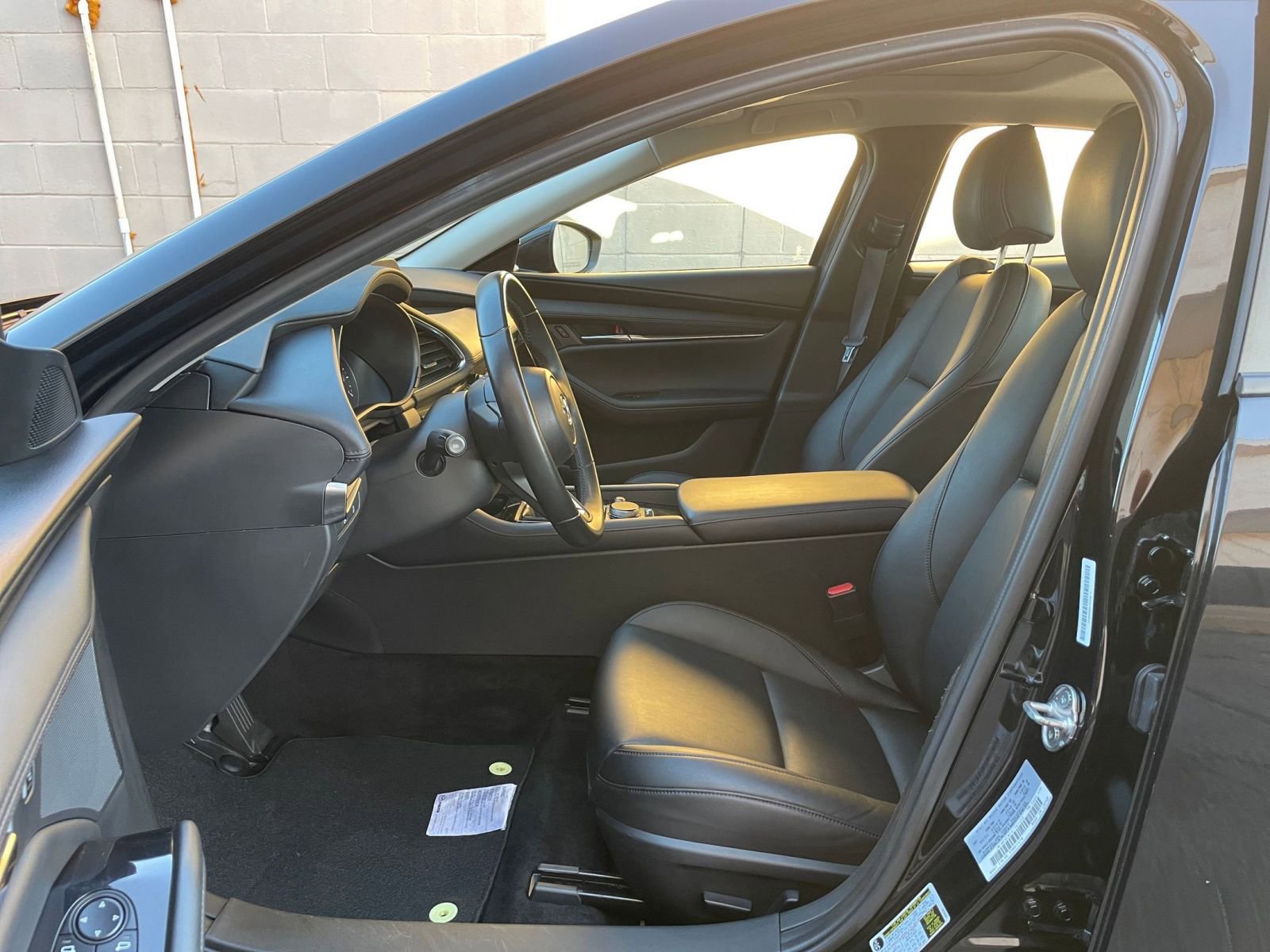 Thumbnail: 2025 Mazda Mazda3 - 25