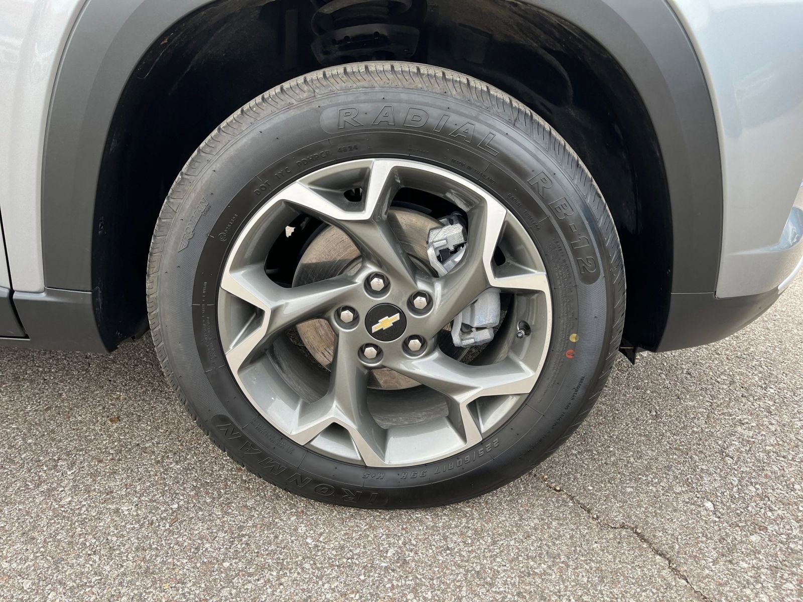 Thumbnail: 2025 Chevrolet Trax - 29