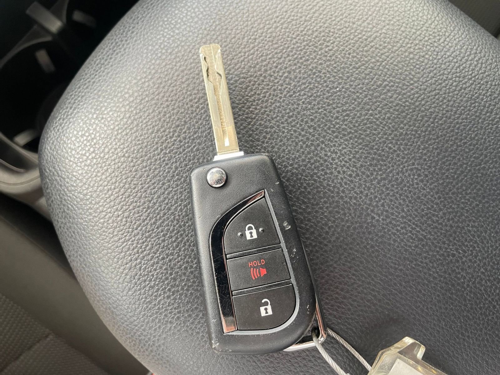 Thumbnail: 2025 Toyota RAV4 - 22