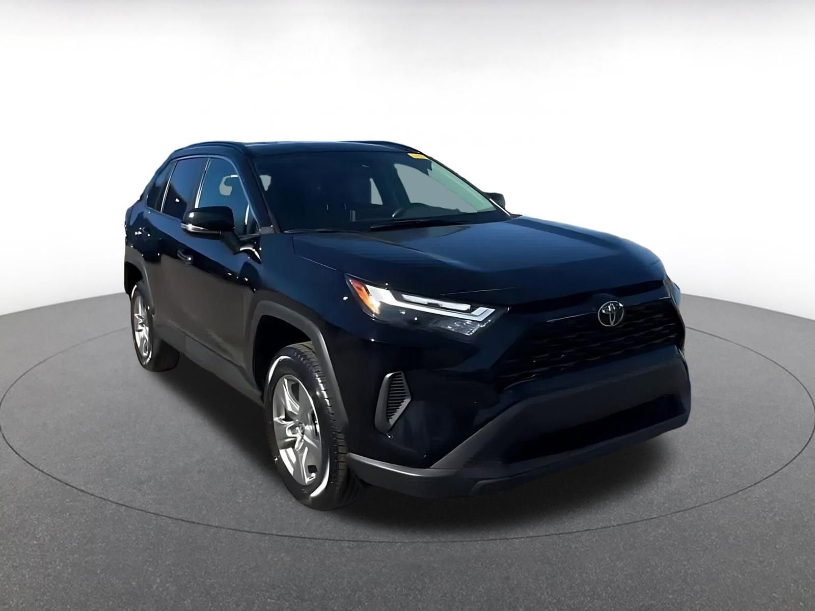 Thumbnail: 2025 Toyota RAV4 - 3