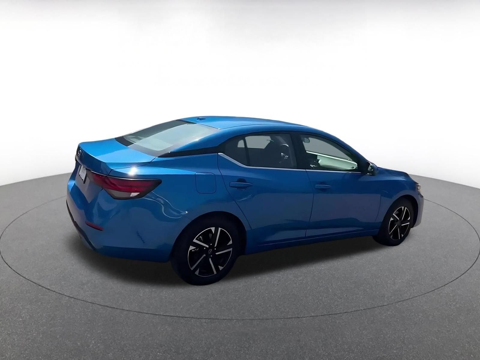 Thumbnail: 2025 Nissan Sentra - 14