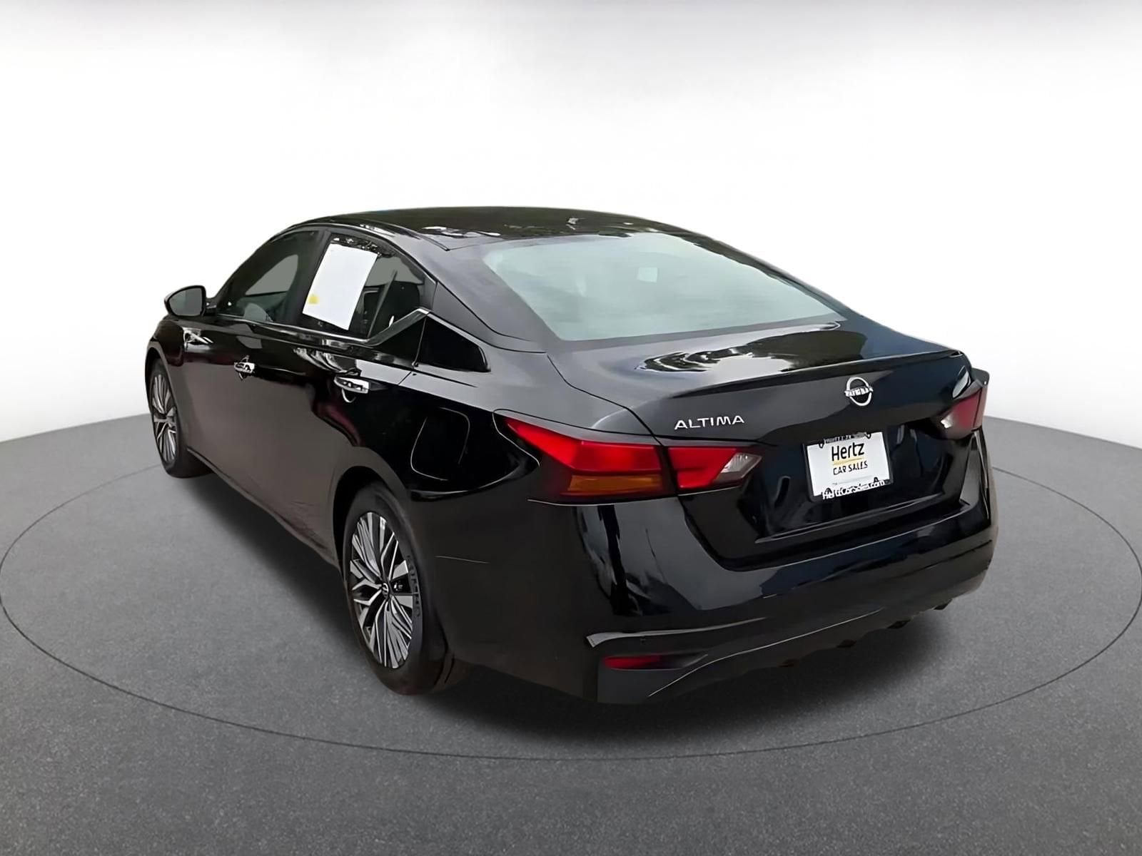 Thumbnail: 2025 Nissan Altima - 11