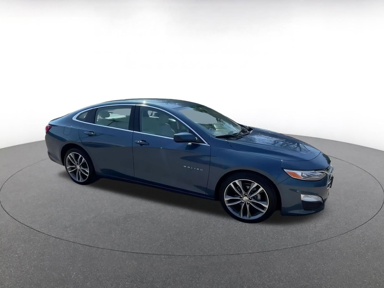 Thumbnail: 2024 Chevrolet Malibu - 2