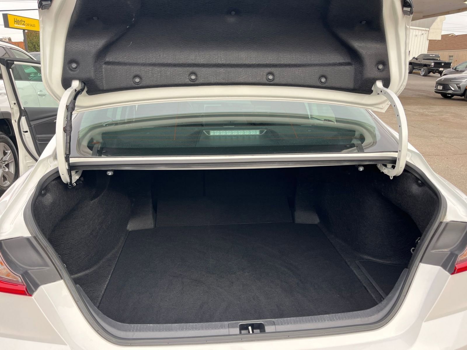 Thumbnail: 2025 Toyota Camry - 30