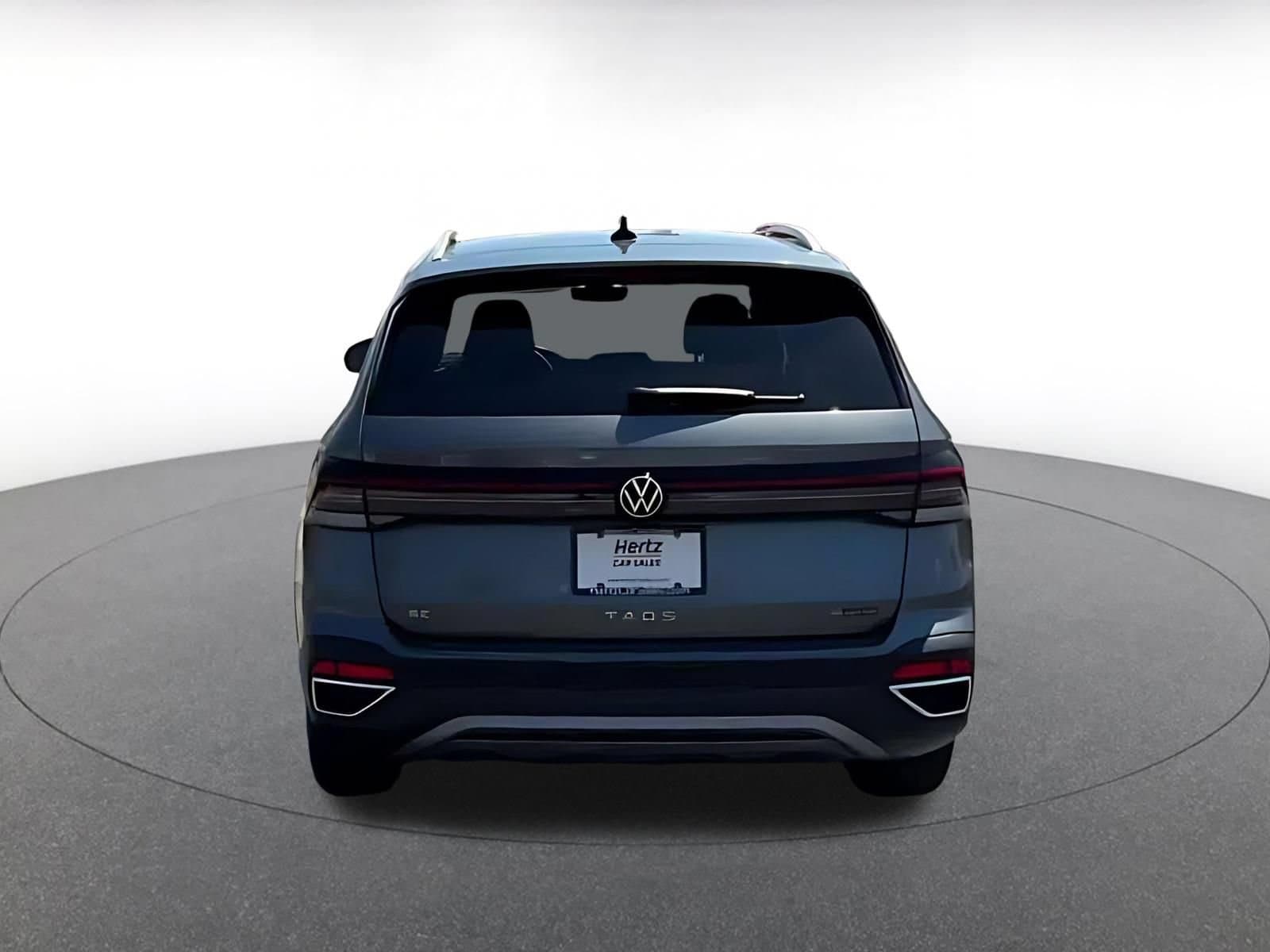 Thumbnail: 2026 Volkswagen Taos - 10
