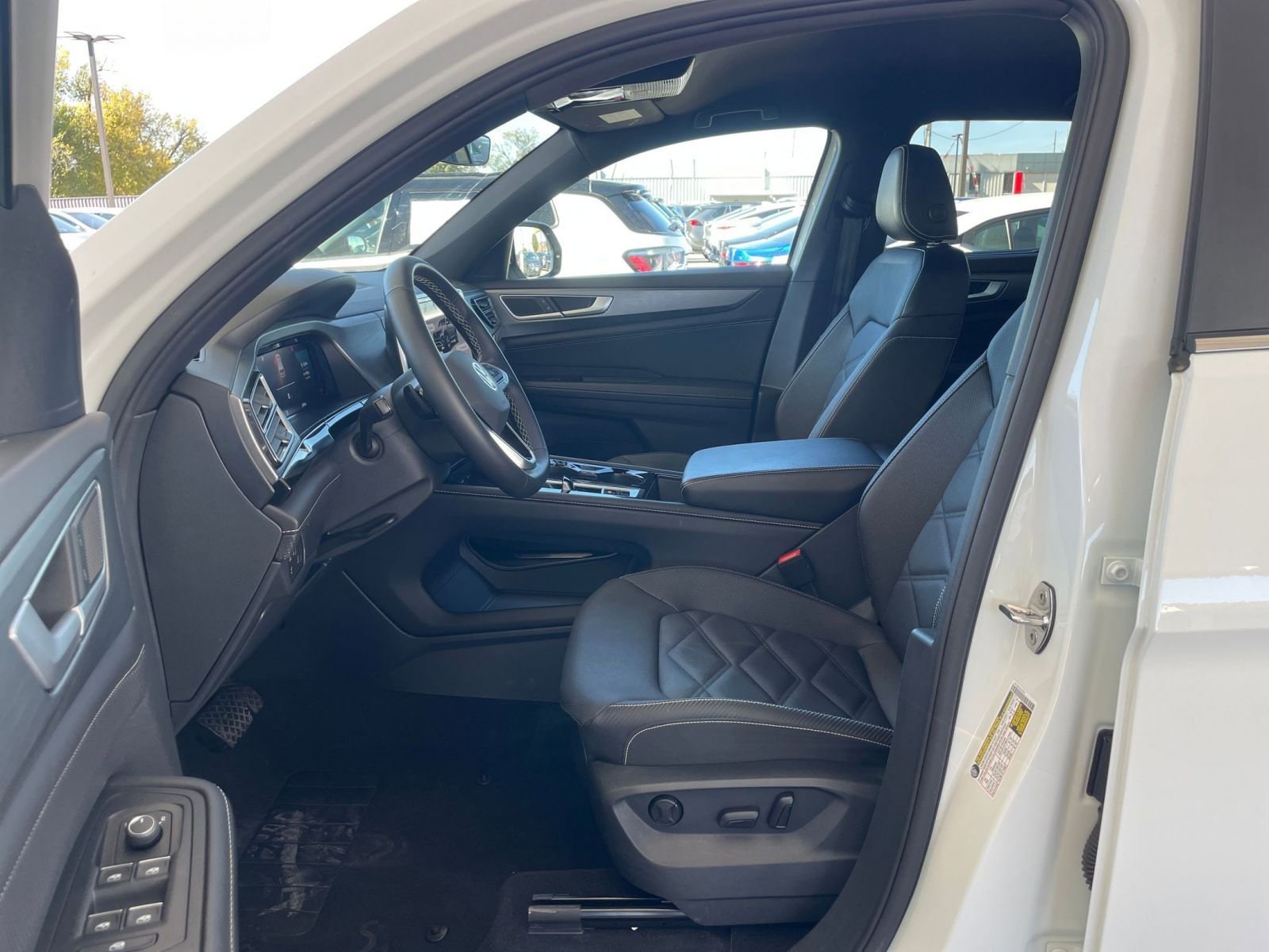 Thumbnail: 2025 Volkswagen Atlas - 27