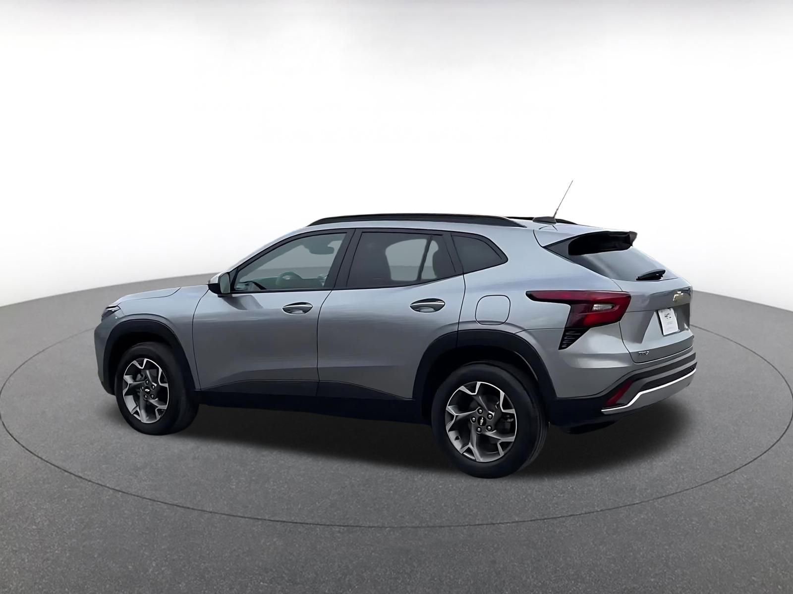 Thumbnail: 2025 Chevrolet Trax - 10