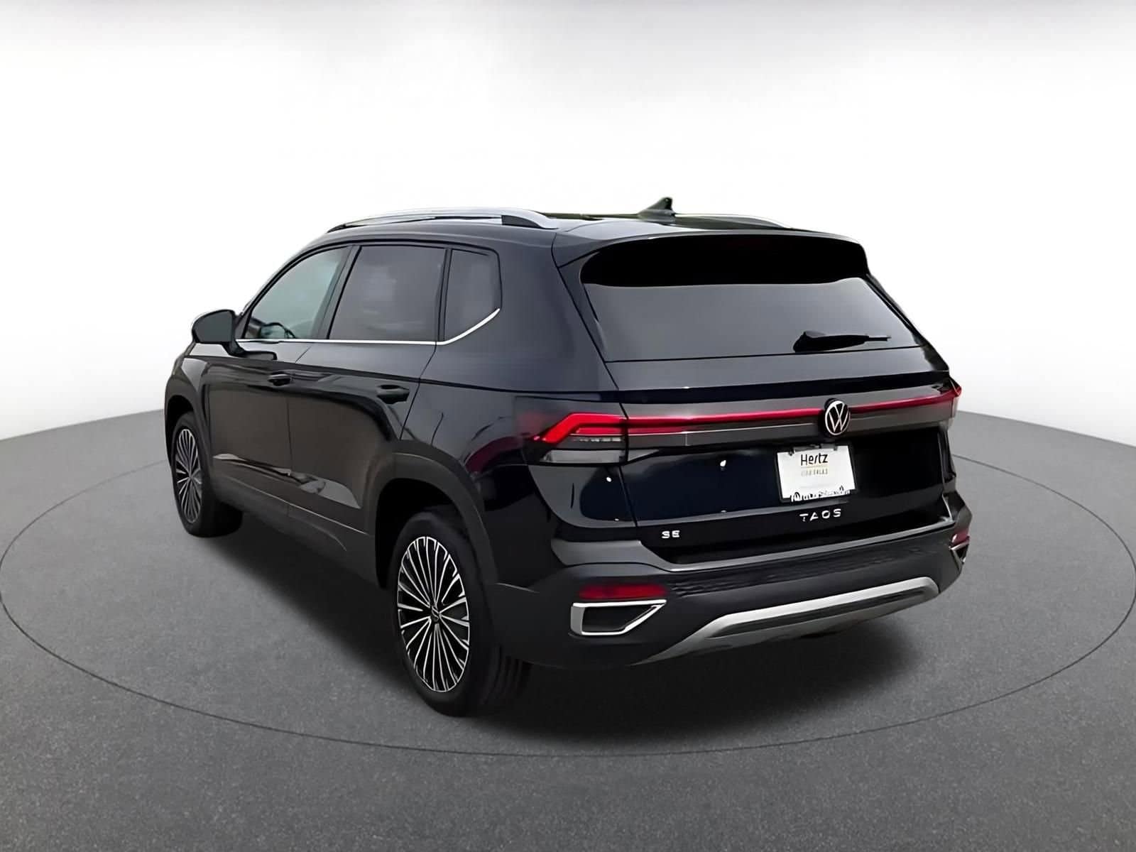 Thumbnail: 2025 Volkswagen Taos - 11