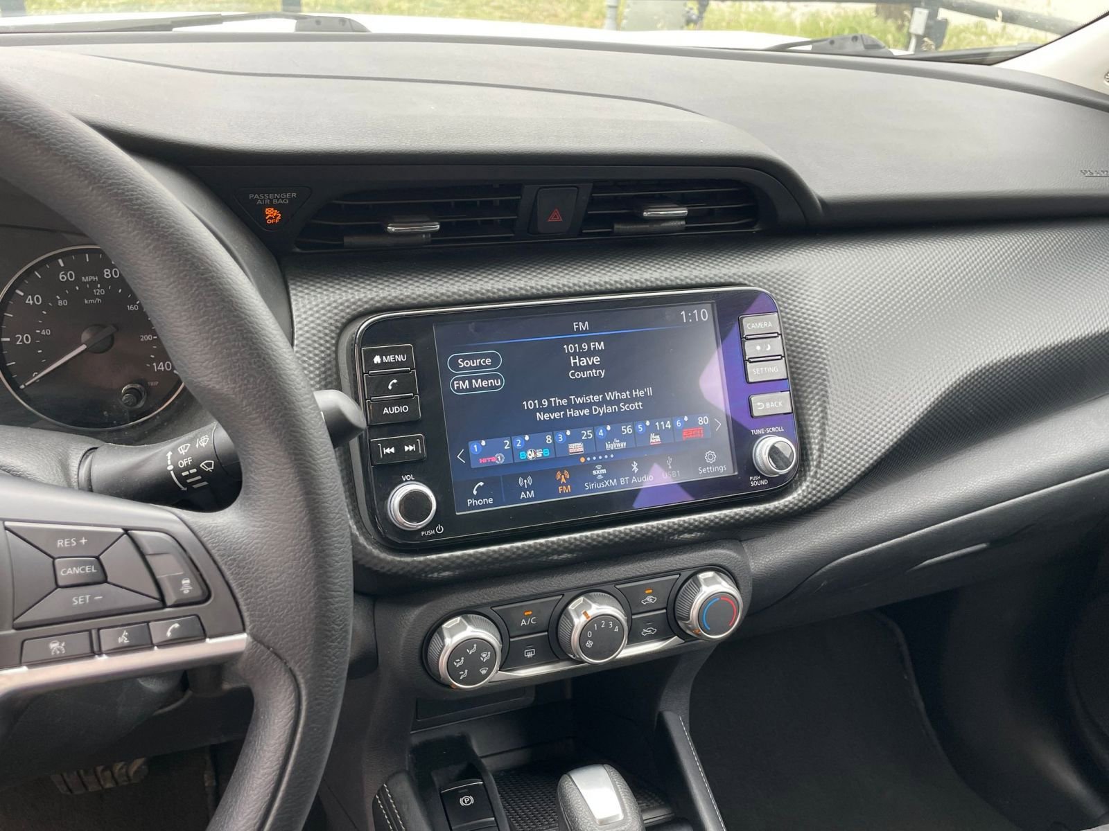 Thumbnail: 2024 Nissan Kicks - 20